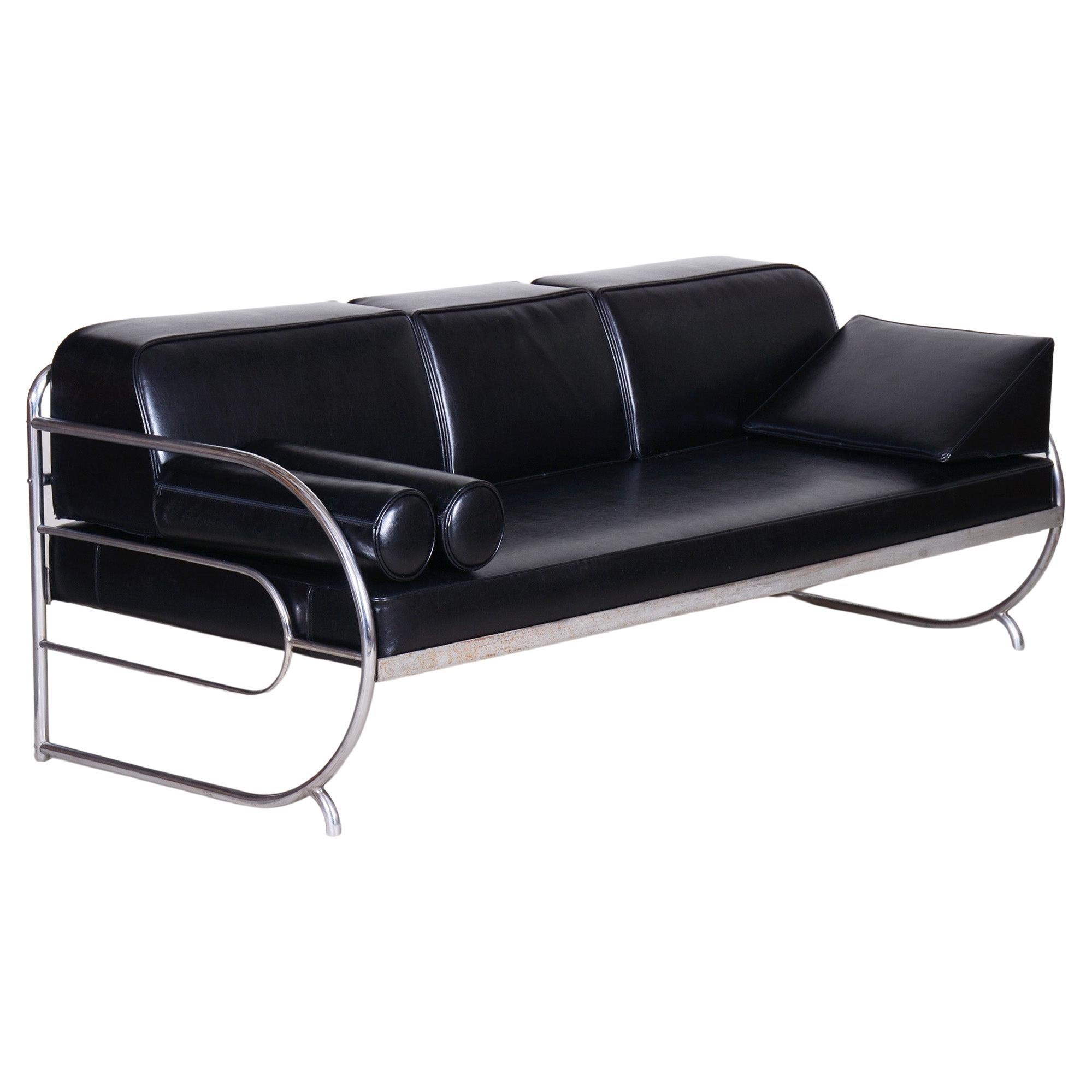 Fully Restored Bauhaus Black Leather Tubular Chrome Sofa by Robert Slezák, 1930s For Sale