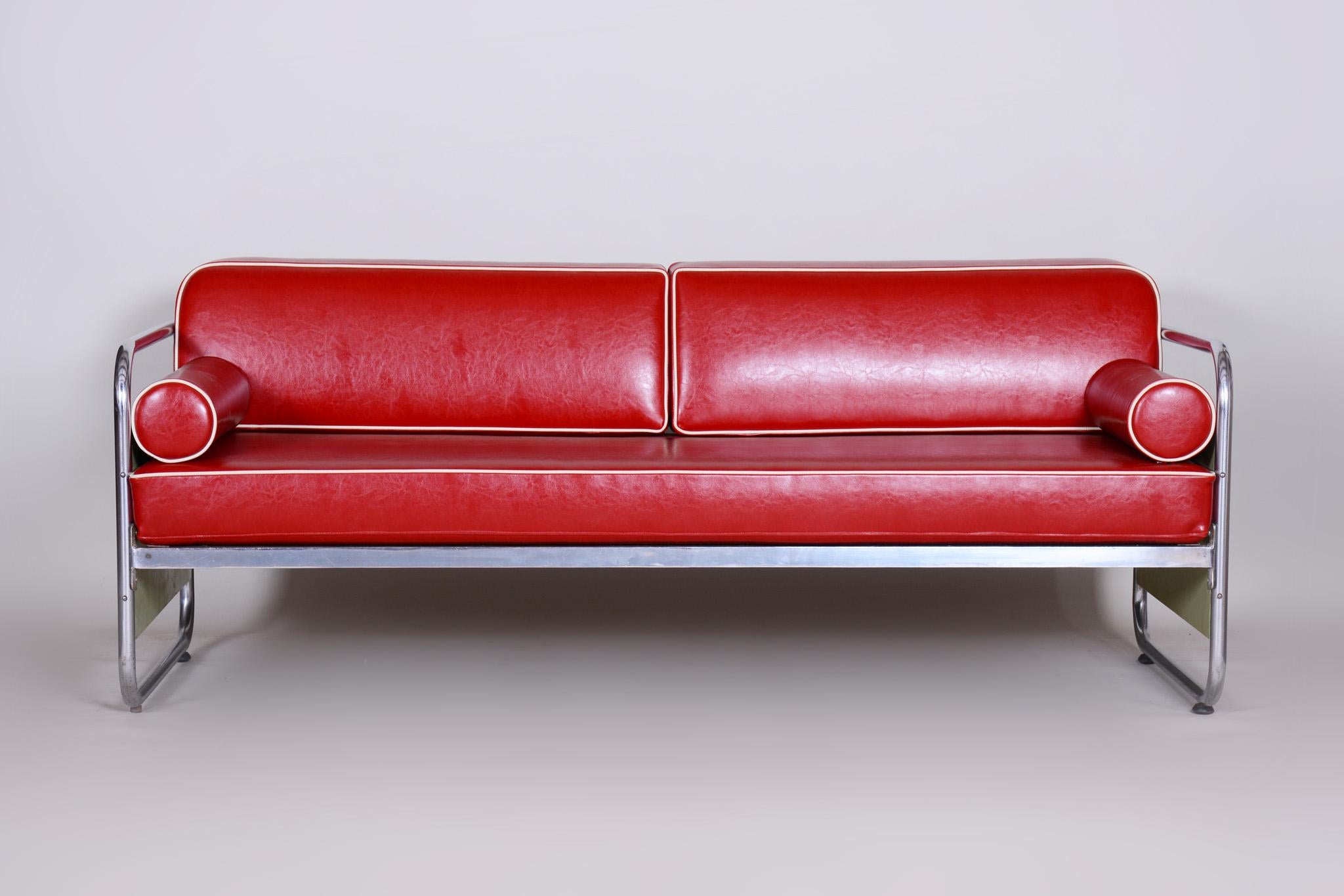 Vollständig restauriertes Bauhaus-Sofa aus Leder und Chrom von Vichr a Spol, Tschechien, 1930er Jahre im Zustand „Gut“ im Angebot in Horomerice, CZ