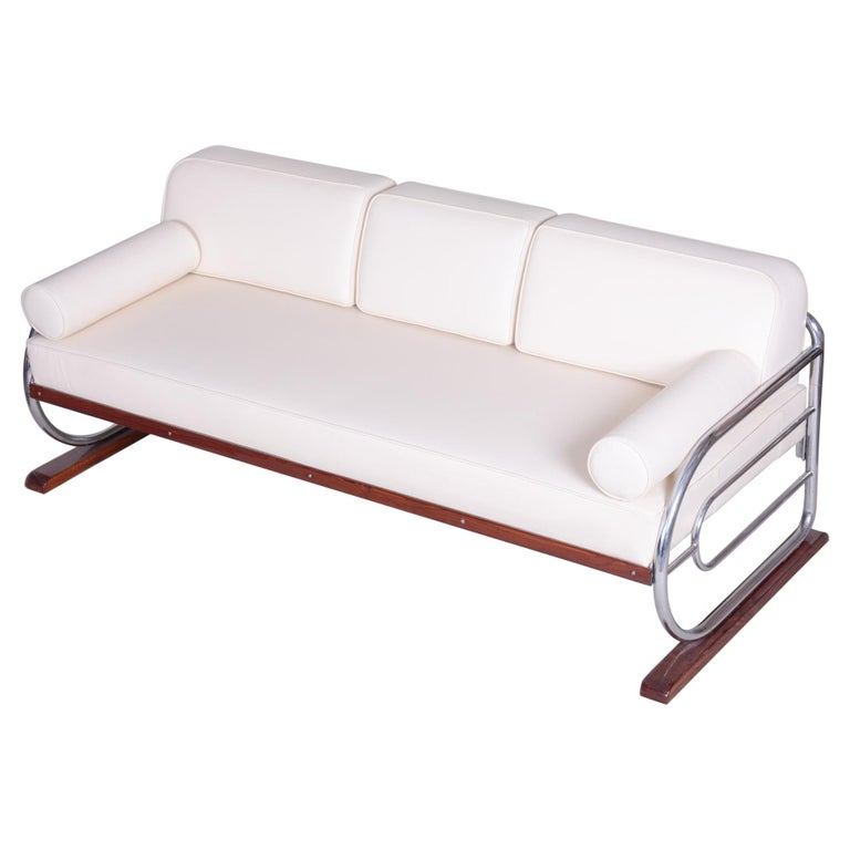 Fully Restored Bauhaus White Leather Tubular Chrome Sofa by Robert Slezák, 1930s For Sale