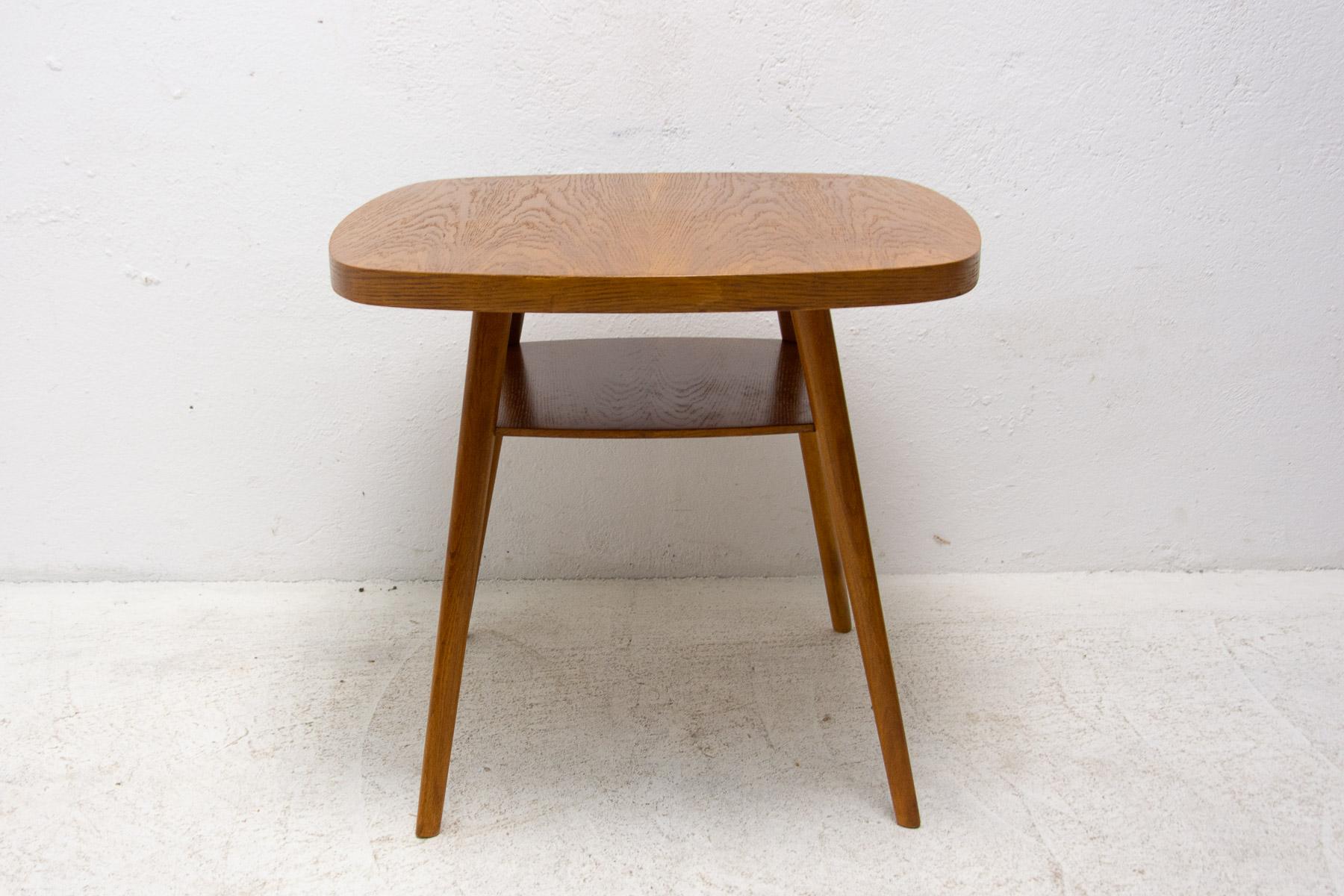 Fully Restored Beech Wood Coffee Table, Czechoslovakia, 1960´S For Sale 6