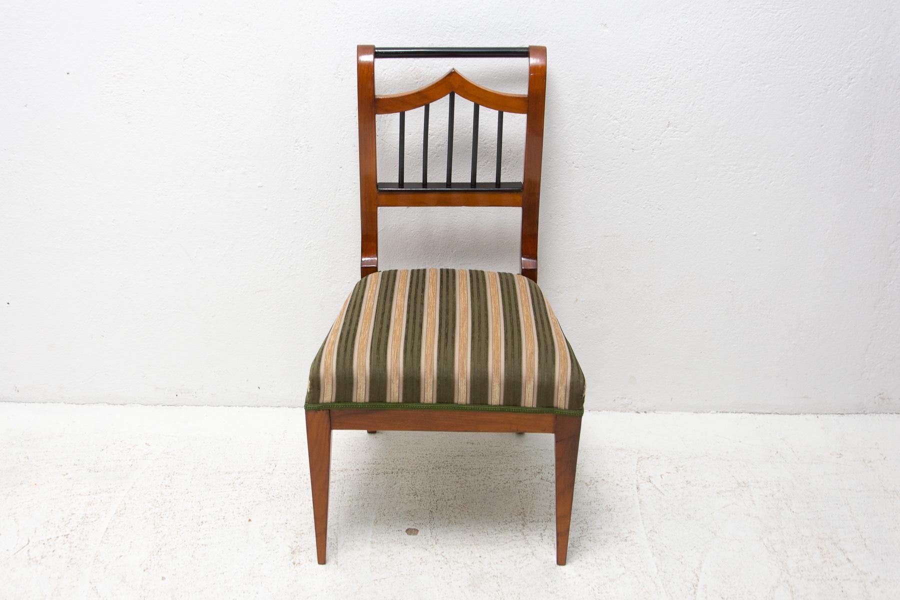 Fully Restored Biedermeier Dining Chairs, Austria-Hungary, 1830´s, Set of 4 5