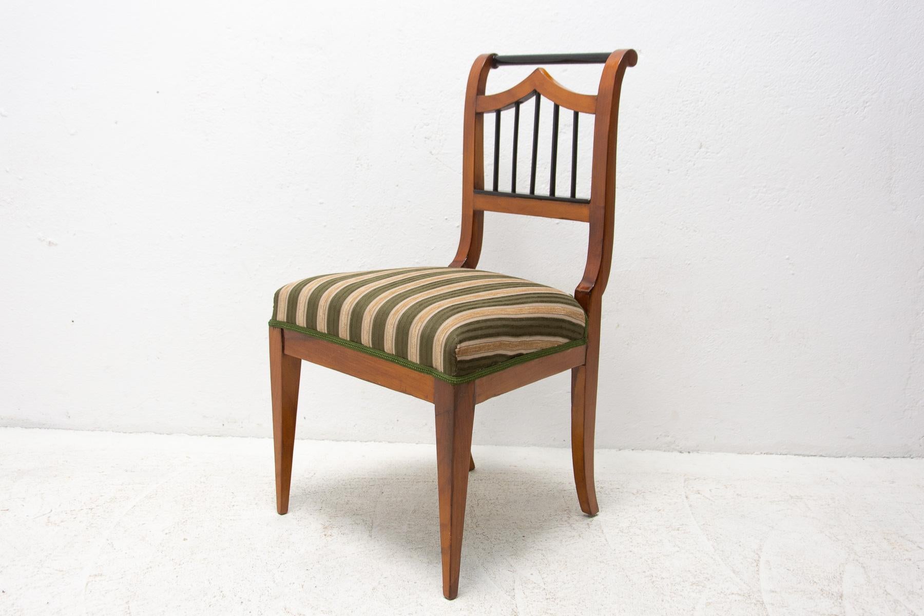 Fully Restored Biedermeier Dining Chairs, Austria-Hungary, 1830´s, Set of 4 8