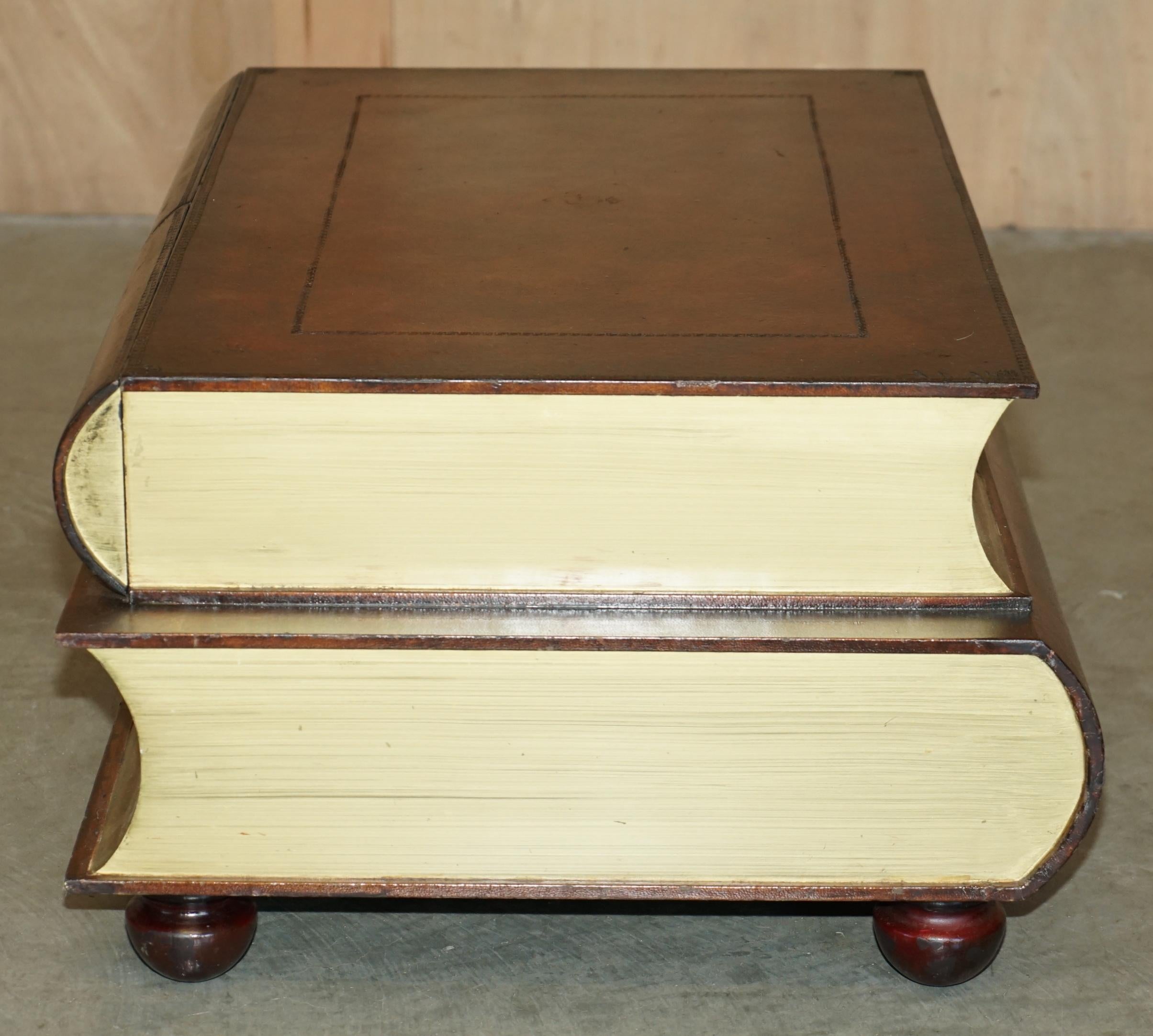 FULLY RESTORED BROWN LEATHER SCHOLARS STACK OF BOOKCASE COFFEE TABLE DRAWERs For Sale 5