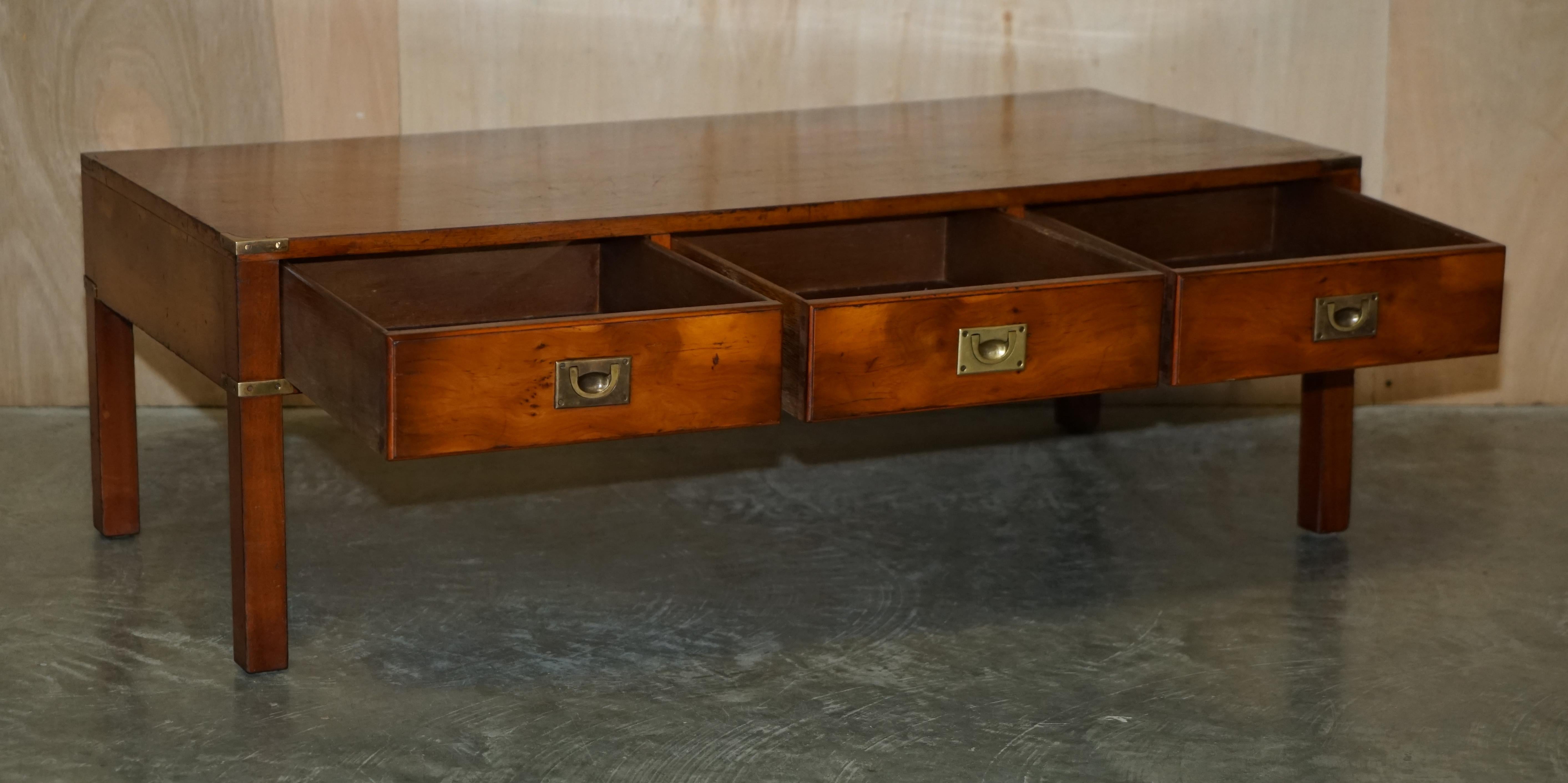 Fully Restored Burr & Burl Yew Brass Military Campaign 3 Drawer Coffee Table For Sale 8