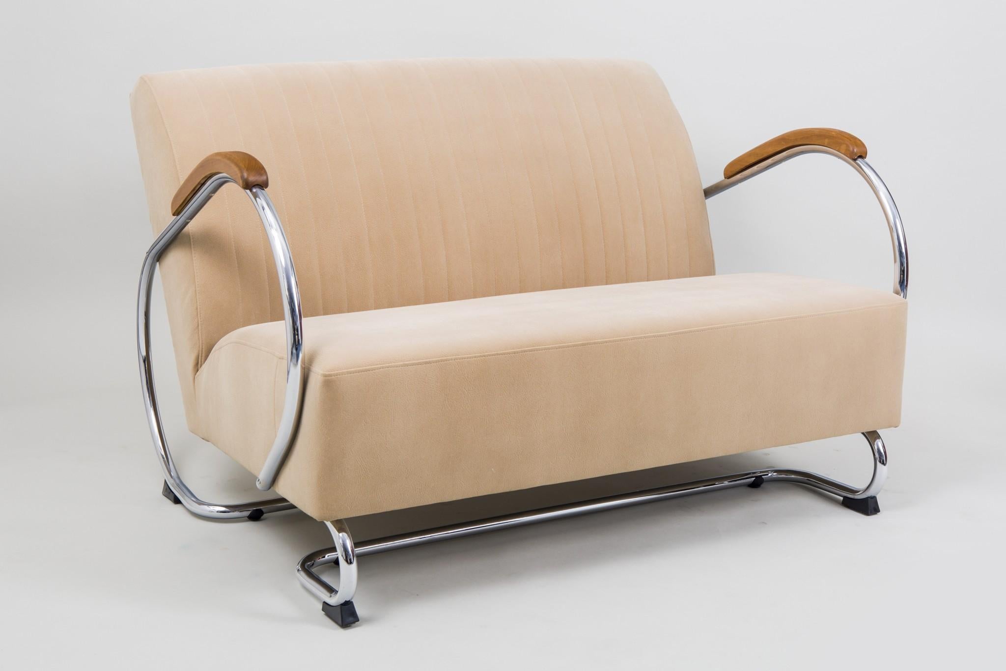 Fully Restored Chrome 1960s Seating Set Made by Kovona, in Czech Republic For Sale 4