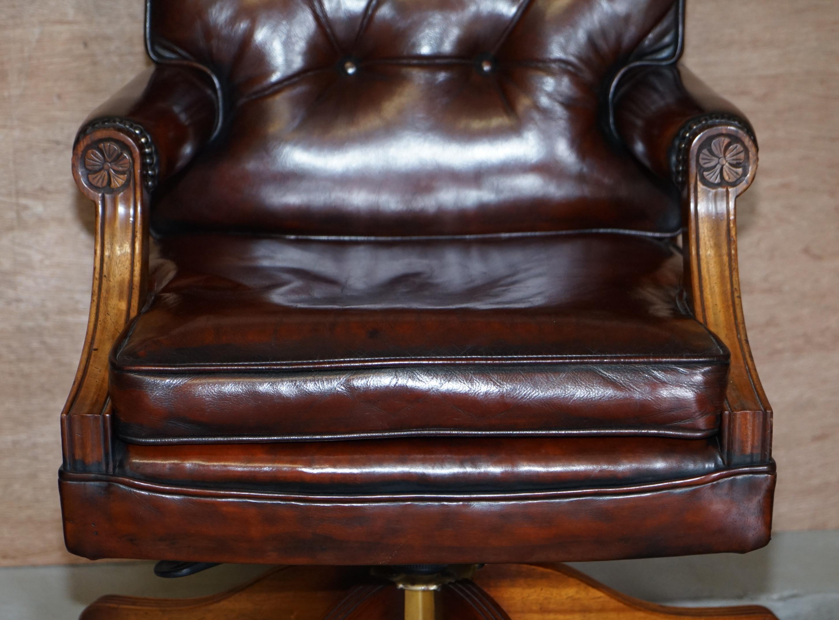 Fully Restored Cigar Brown Leather Oak Framed Chesterfield Captains Armchair 7