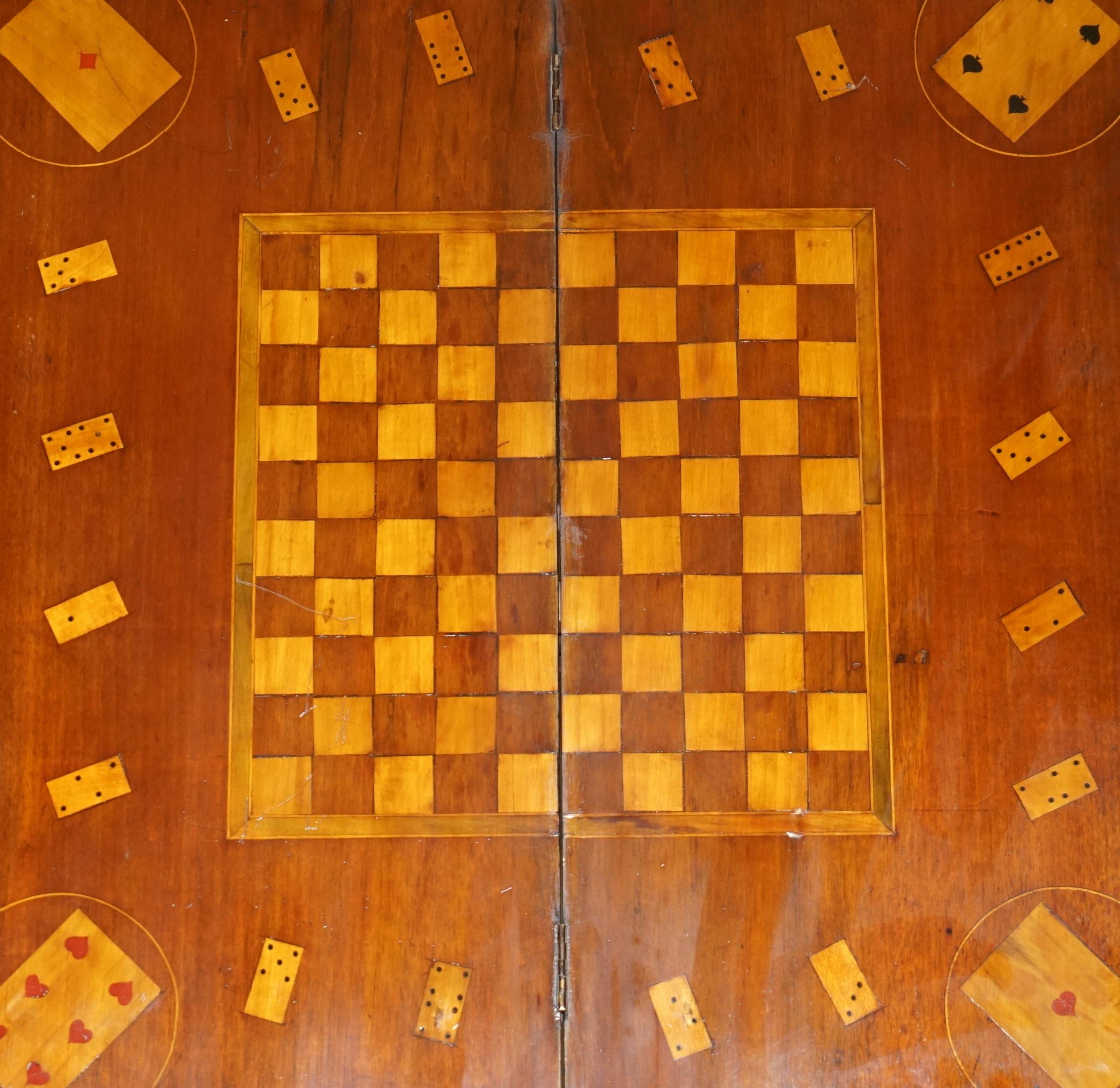FULLY RESTORED CiRCA 1800 DUTCH MARQUETRY INLAID CHESS POKER GAMES CARDS TABLE For Sale 8