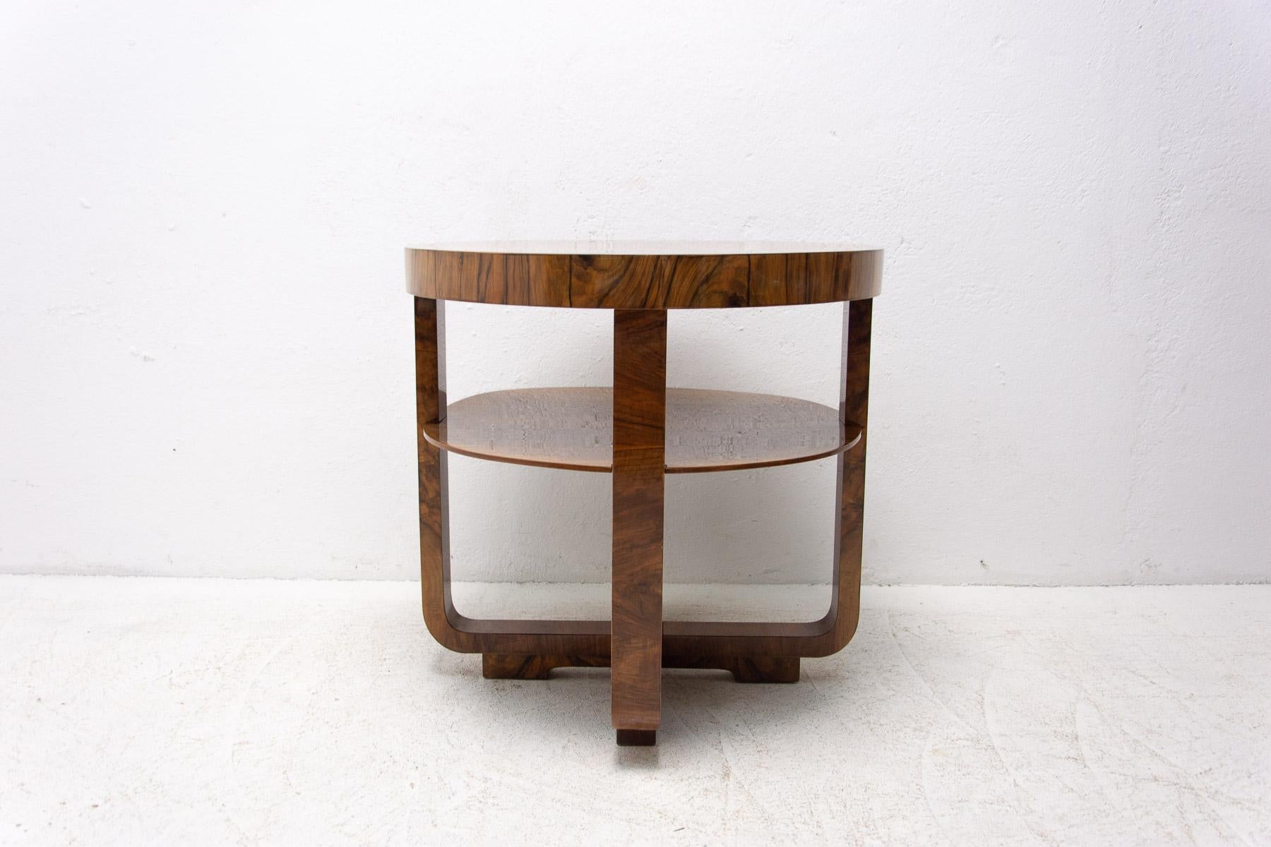 Wood Fully Restored Coffee Table Art Deco by Jindrich Halabala, 1930´s, Bohemia