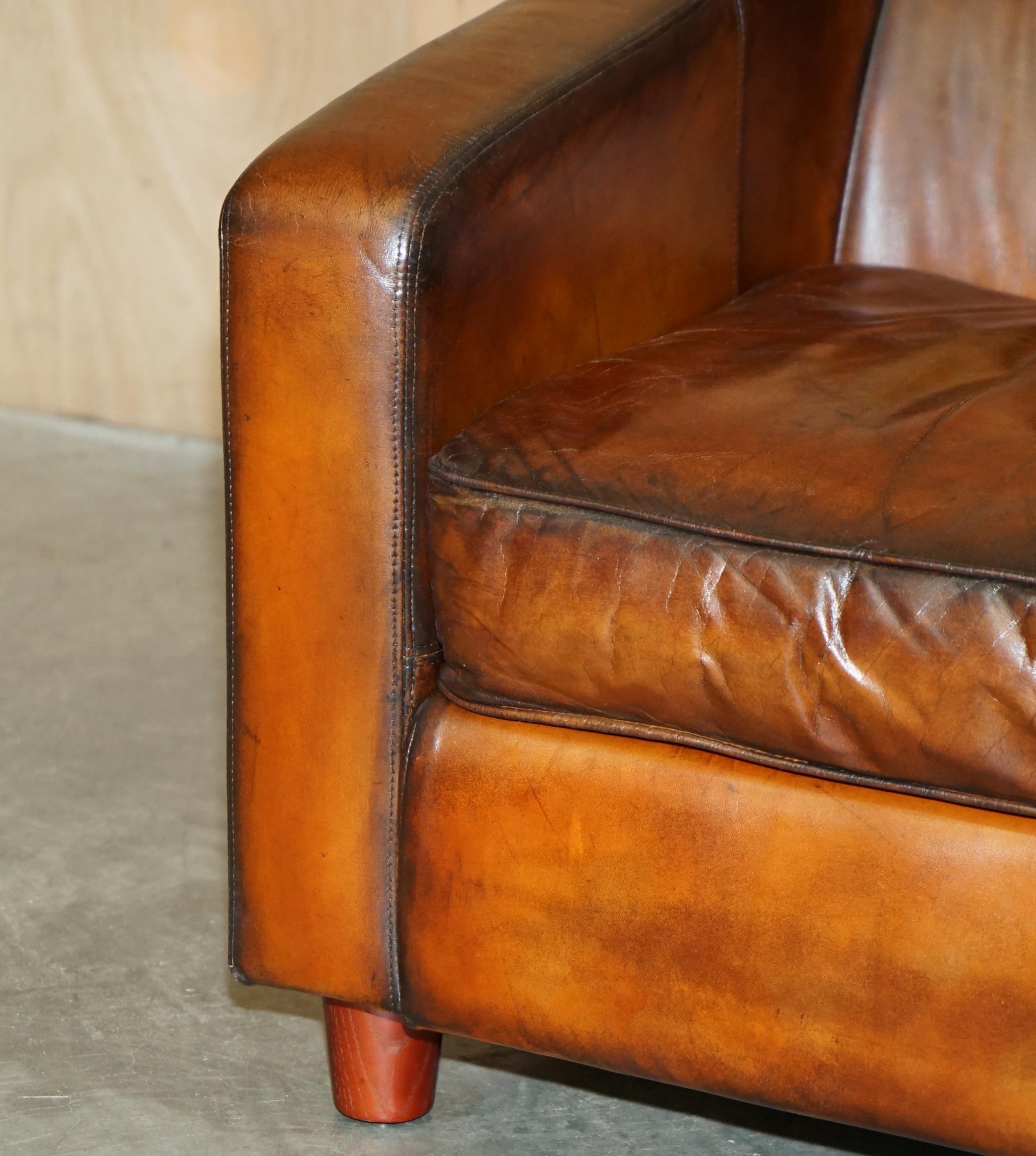 FULLY RESTORED COLLIN & HAYES HANDgefärbter BROWN LEATHER LOUNGER ARMCHAiR & OTTOMAN im Angebot 3