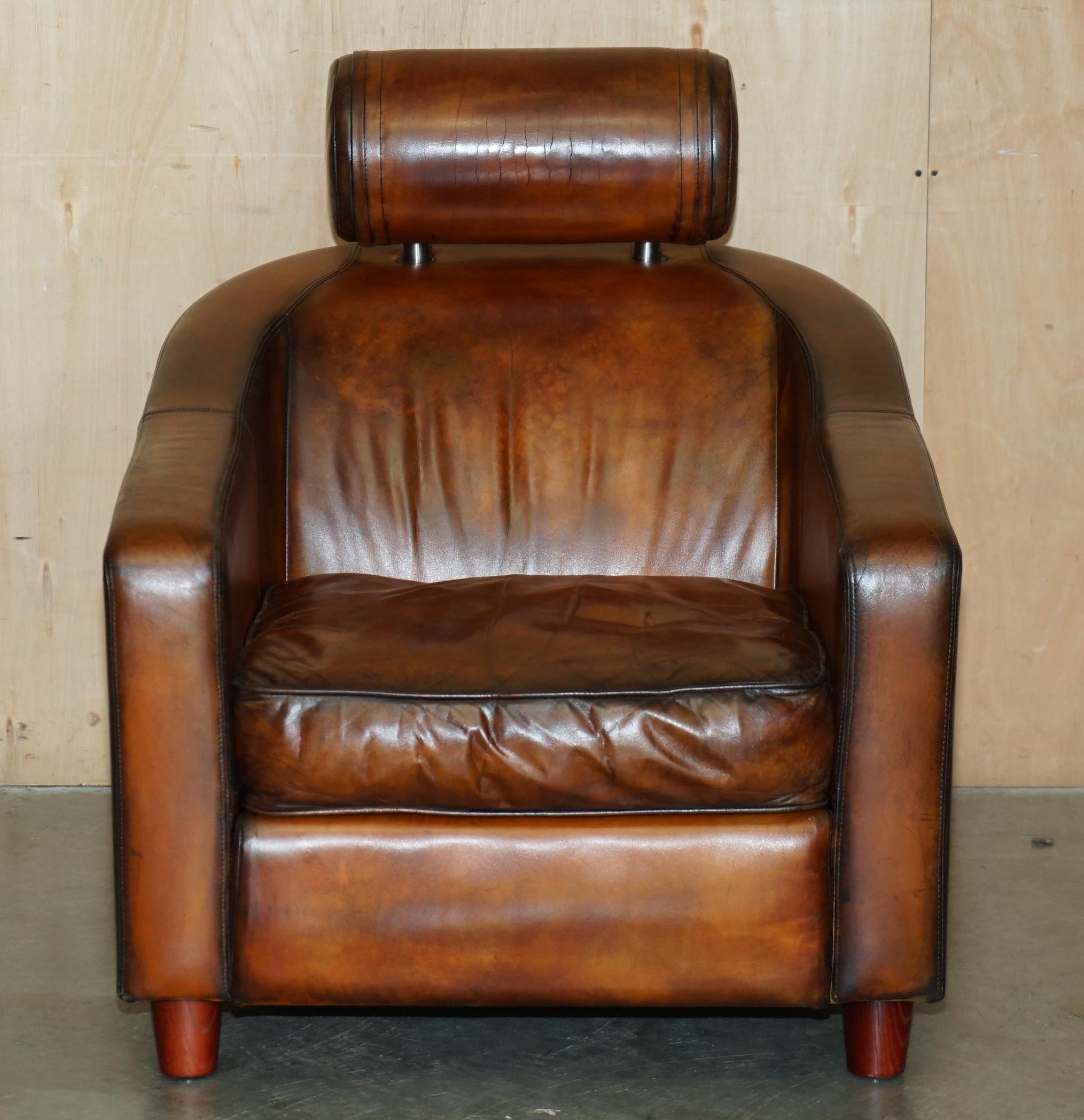 FULLY RESTORED COLLIN & HAYES HANDgefärbter BROWN LEATHER LOUNGER ARMCHAiR & OTTOMAN (Art déco) im Angebot