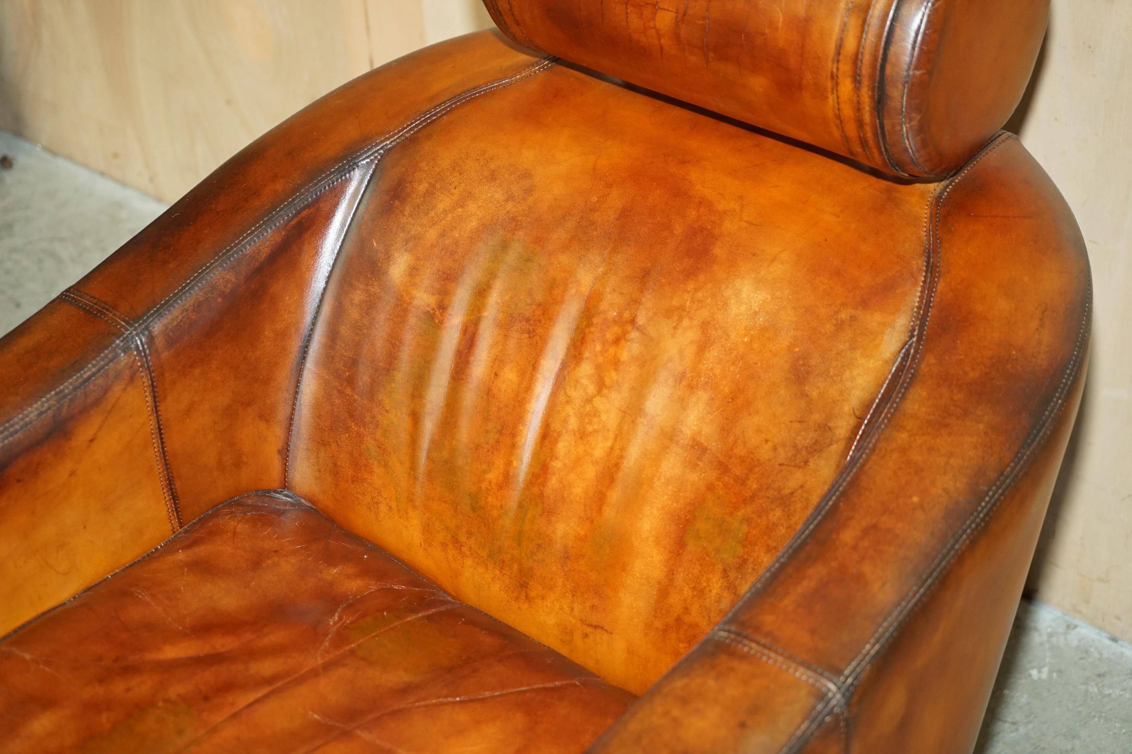FULLY RESTORED COLLIN & HAYES HANDgefärbter BROWN LEATHER LOUNGER ARMCHAiR & OTTOMAN (Handgefertigt) im Angebot