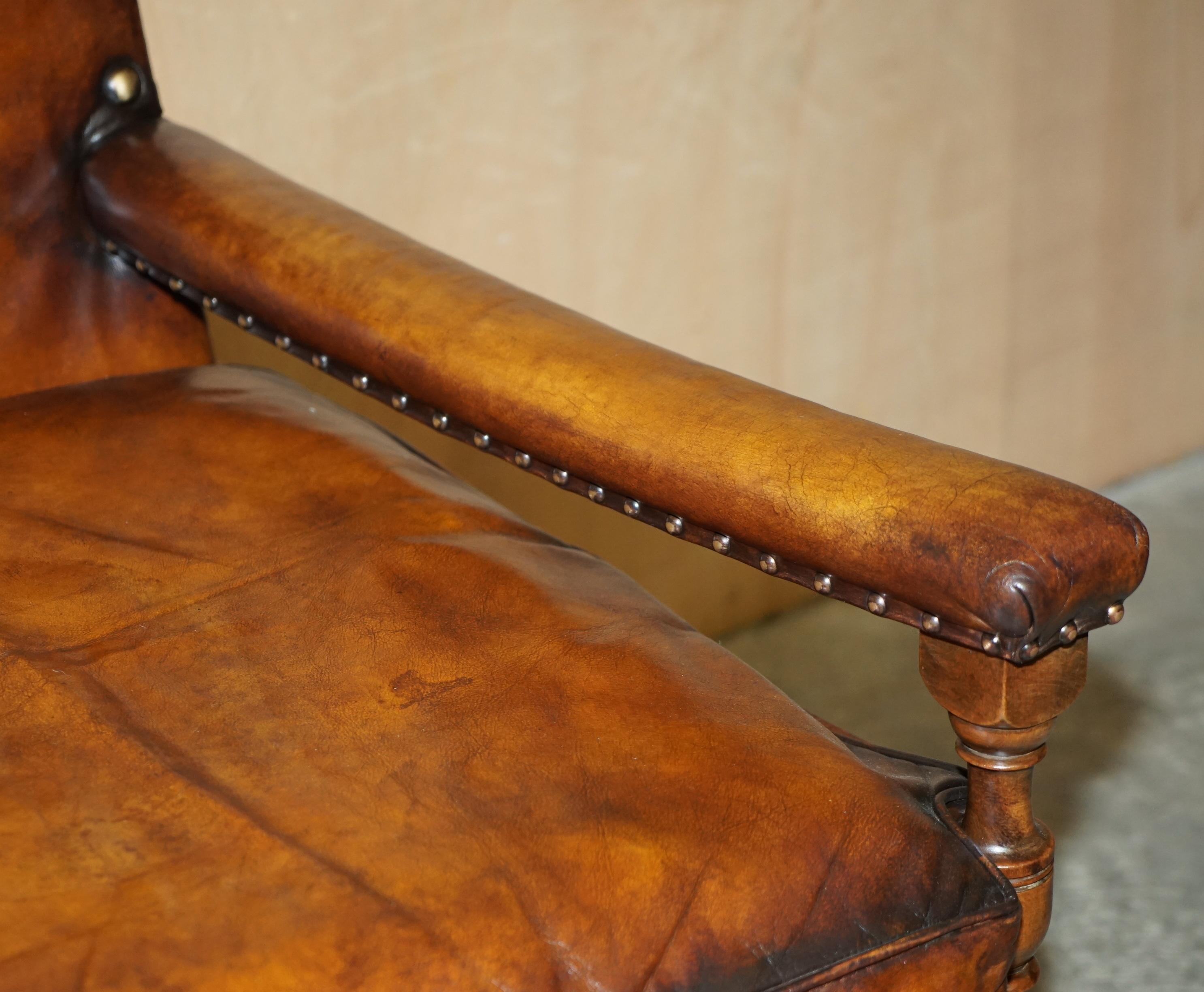 Vollständig restauriert Edwardian circa 1910 Hand gefärbt Brown Leder Löwe geschnitzt Sessel im Angebot 9