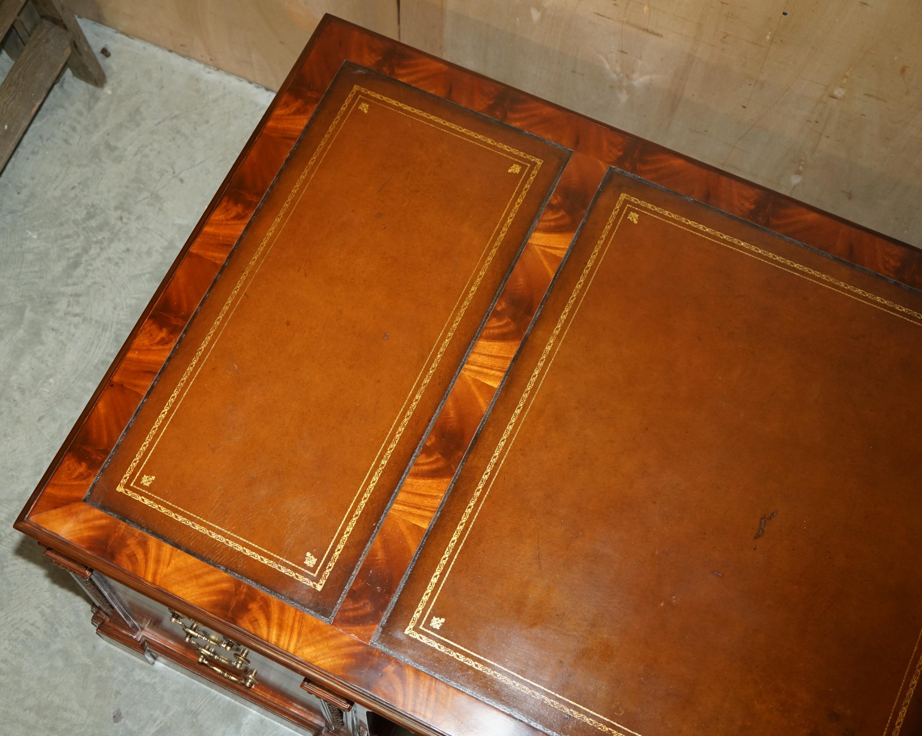 FULLY RESTORED EXTRA LARGE DOUBLE SiDED REGENCY TWIN PEDESTAL PARTNER DESK For Sale 5