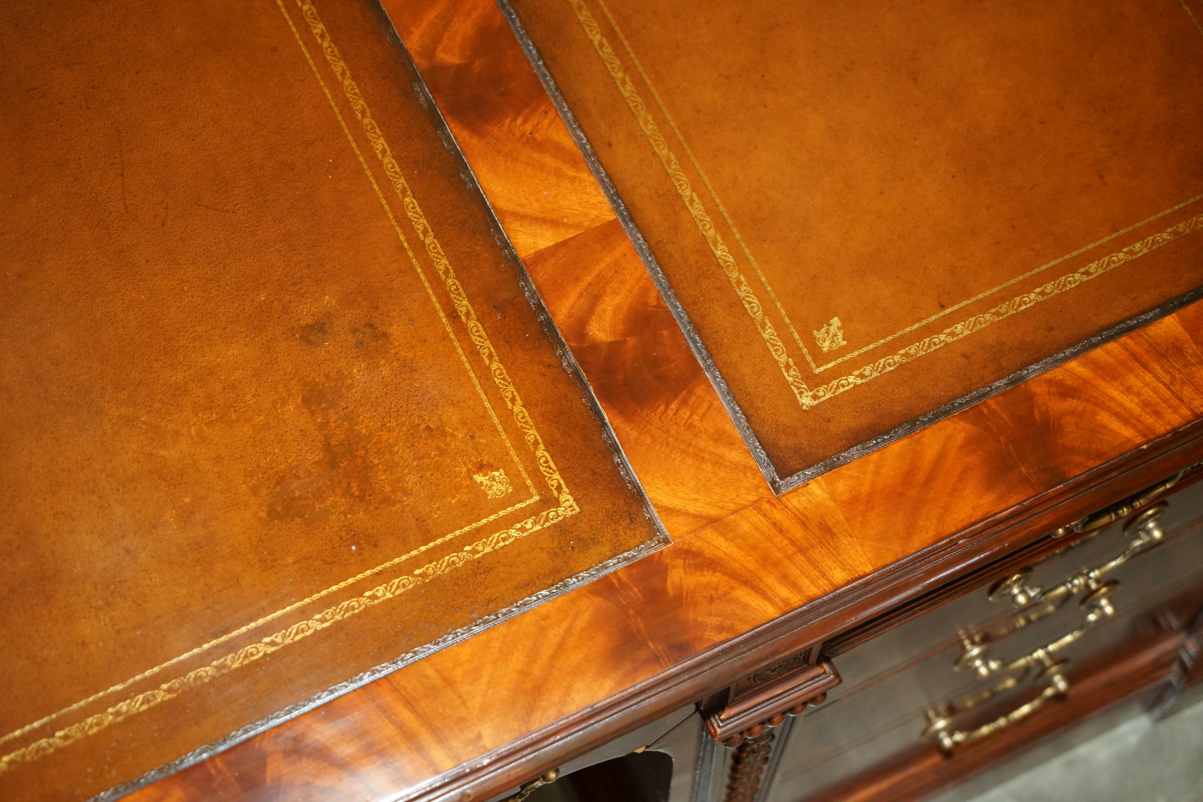 FULLY RESTORED EXTRA LARGE DOUBLE SiDED REGENCY TWIN PEDESTAL PARTNER DESK For Sale 6