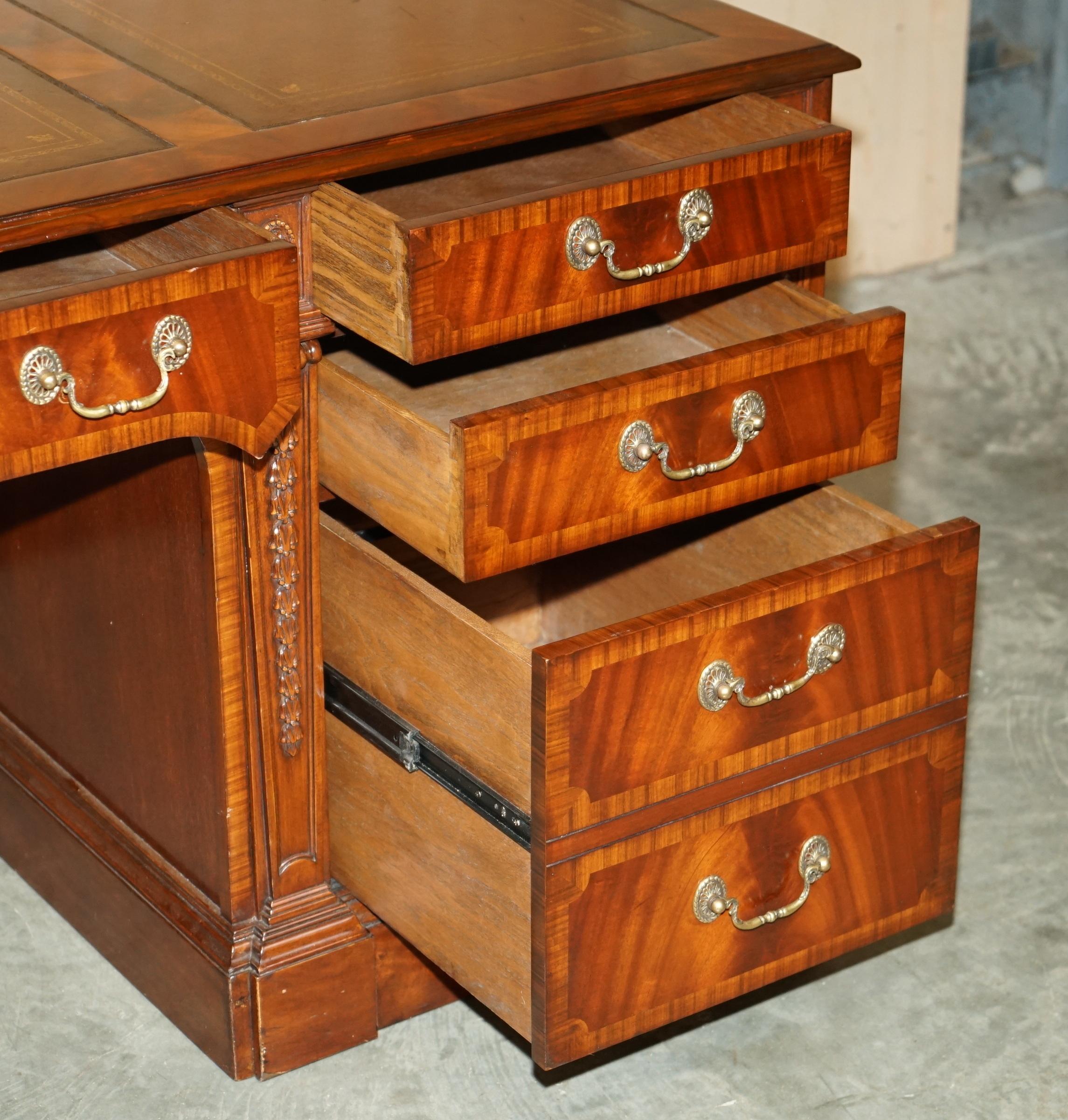 FULLY RESTORED EXTRA LARGE DOUBLE SiDED REGENCY TWIN PEDESTAL PARTNER DESK For Sale 12