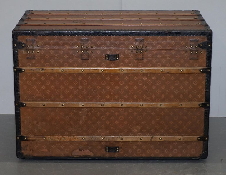 Fully Restored Extra Large Louis Vuitton Paris 1900 Malle Haute Steamer Trunk For Sale 6