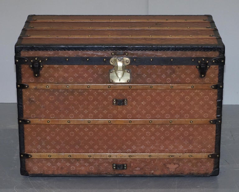 Late Victorian Fully Restored Extra Large Louis Vuitton Paris 1900 Malle Haute Steamer Trunk For Sale