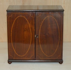 FULLY RESTORED FINE & ANTIQUE GEORGIAN SHERATON COLLECTORS CABINET CiRCA 1820