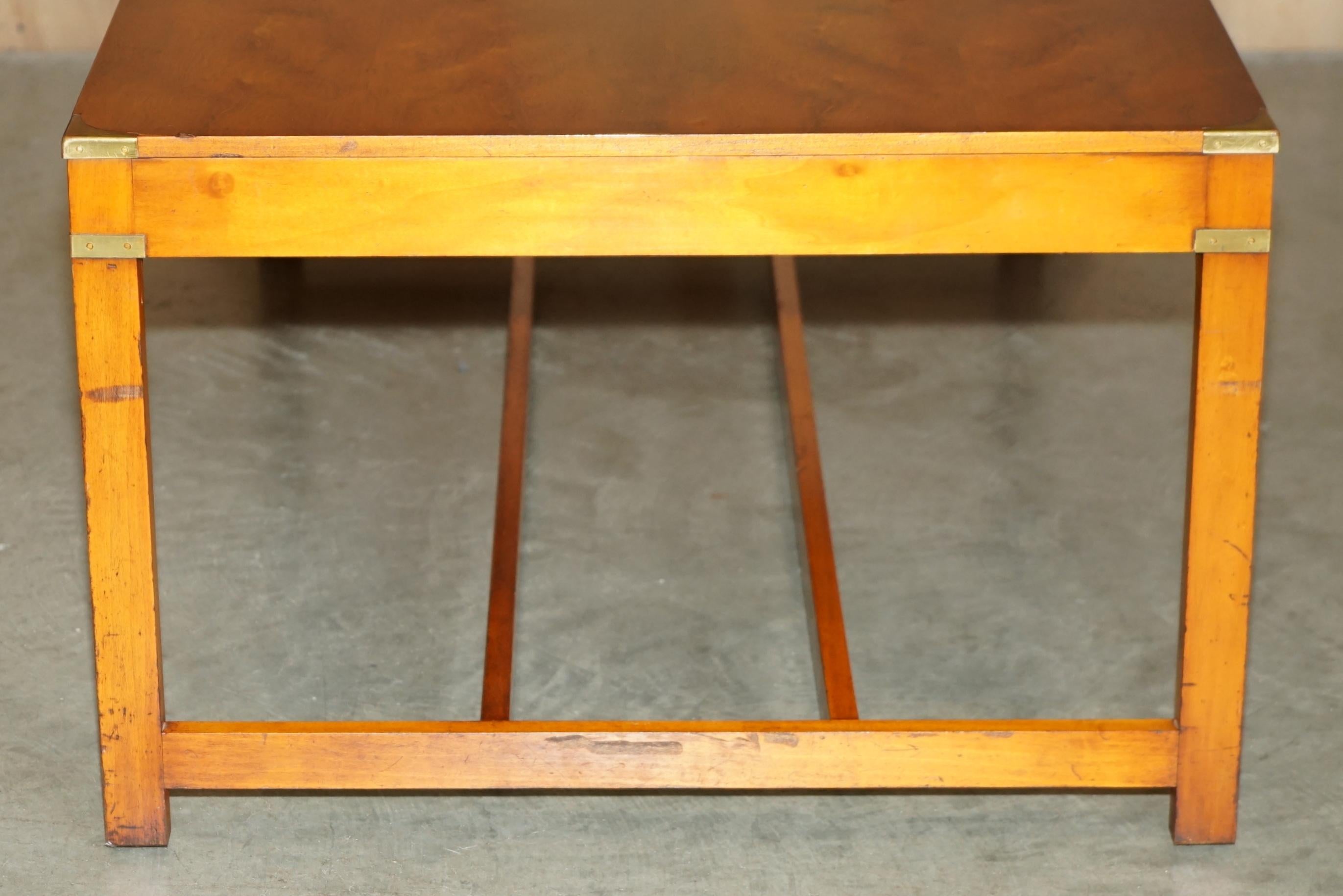 TAVOLO DA CAFFE' IN POLIZZERIA FRANCESE COMPLETAMENTE RESTAURATO DI Harrods KENNEDY, CAMPAGNA MILITARE in vendita 4