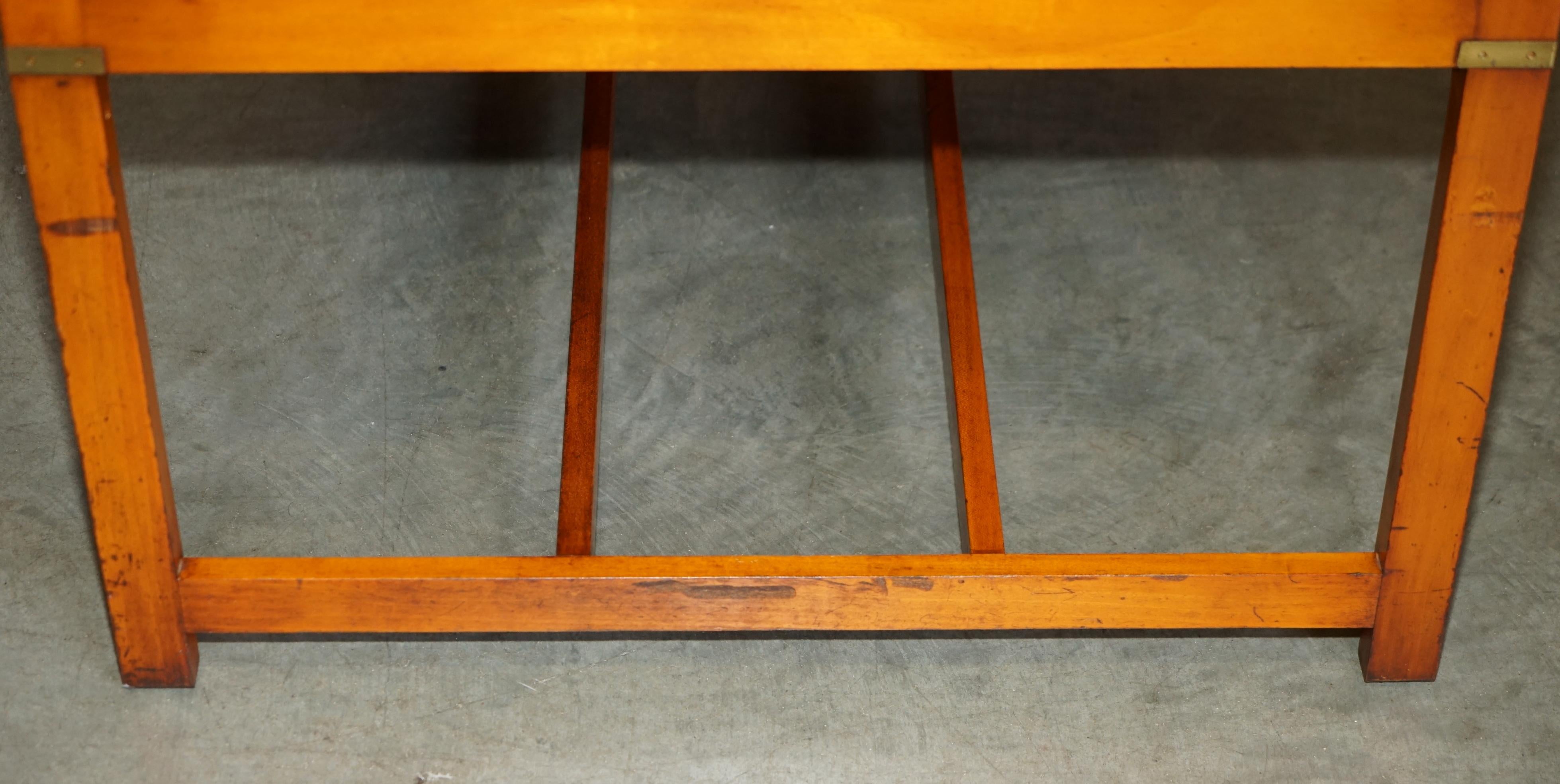 TAVOLO DA CAFFE' IN POLIZZERIA FRANCESE COMPLETAMENTE RESTAURATO DI Harrods KENNEDY, CAMPAGNA MILITARE in vendita 5