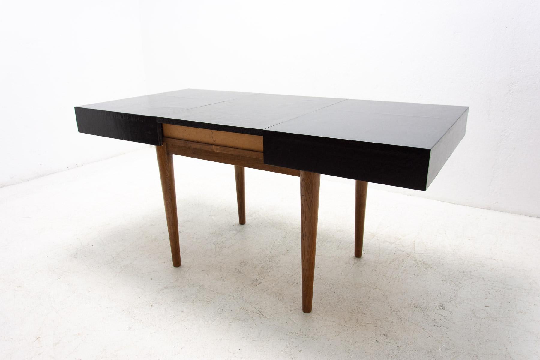 Fully Restored Functionalist Dining Table by Josef Pehr, 1940´s 5