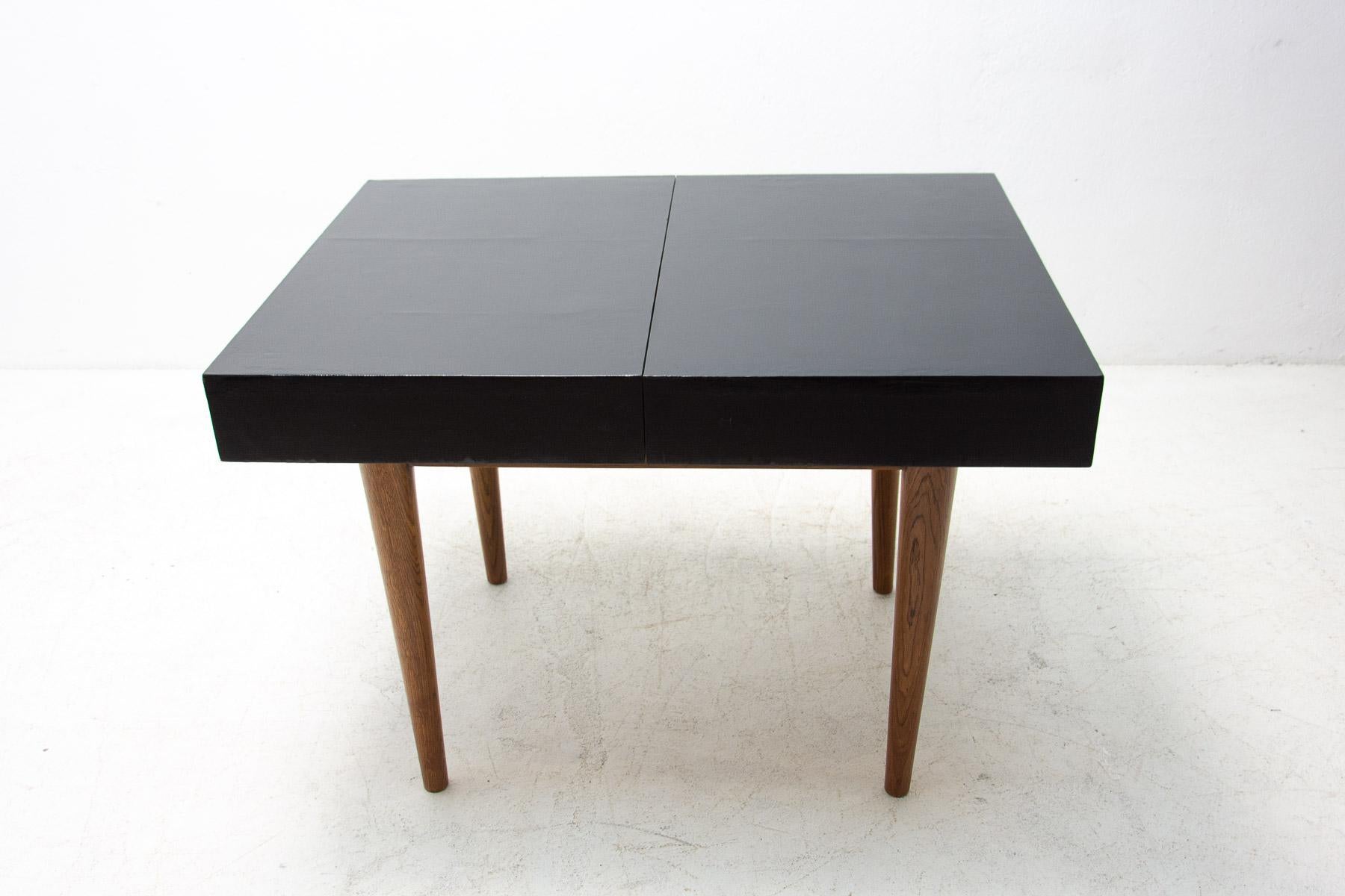 Fully Restored Functionalist Dining Table by Josef Pehr, 1940´s 11