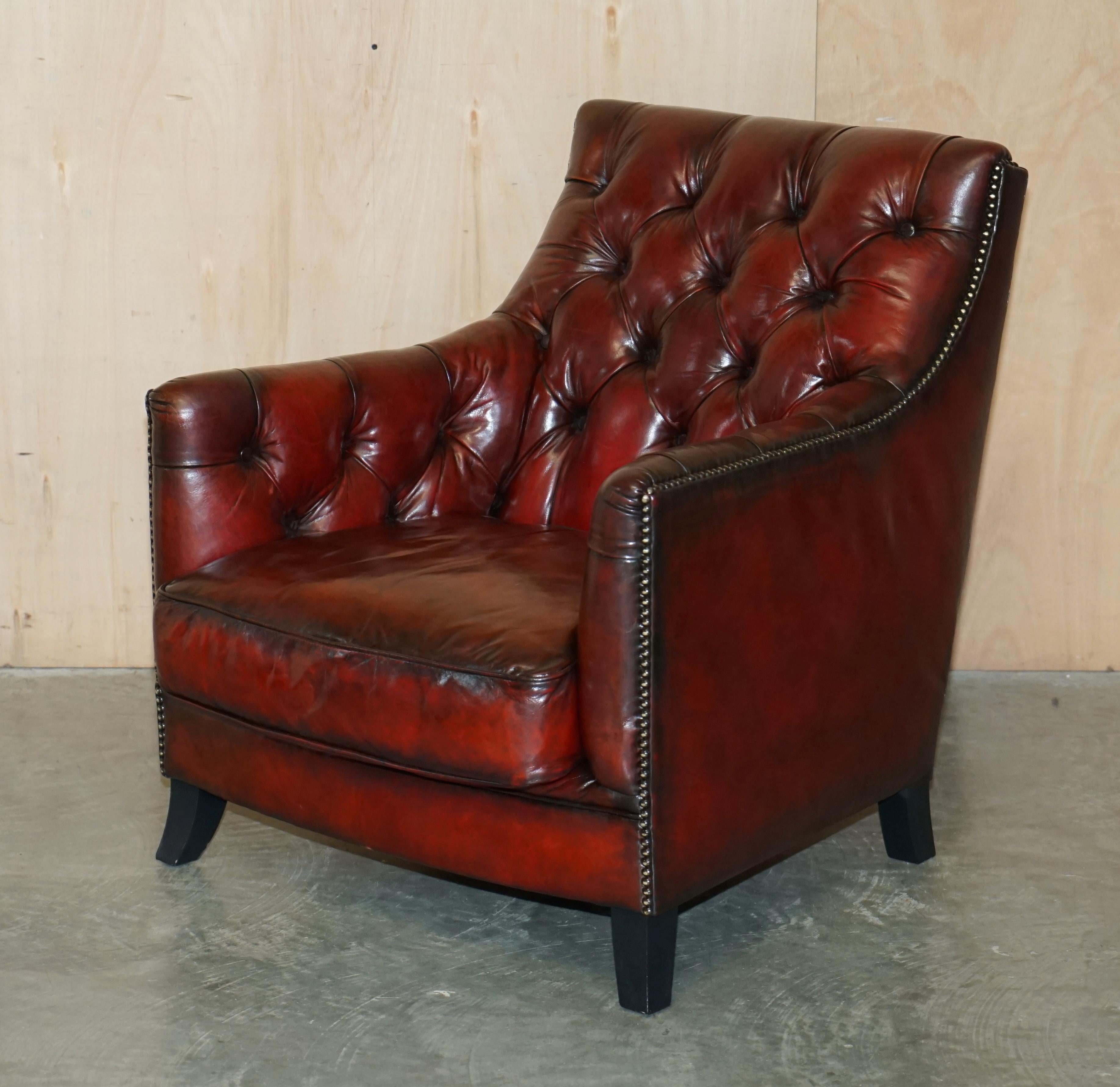 Fully Restored Hand Dyed Bordeaux Leather Chesterfield Suite Armchair & Sofa For Sale 7