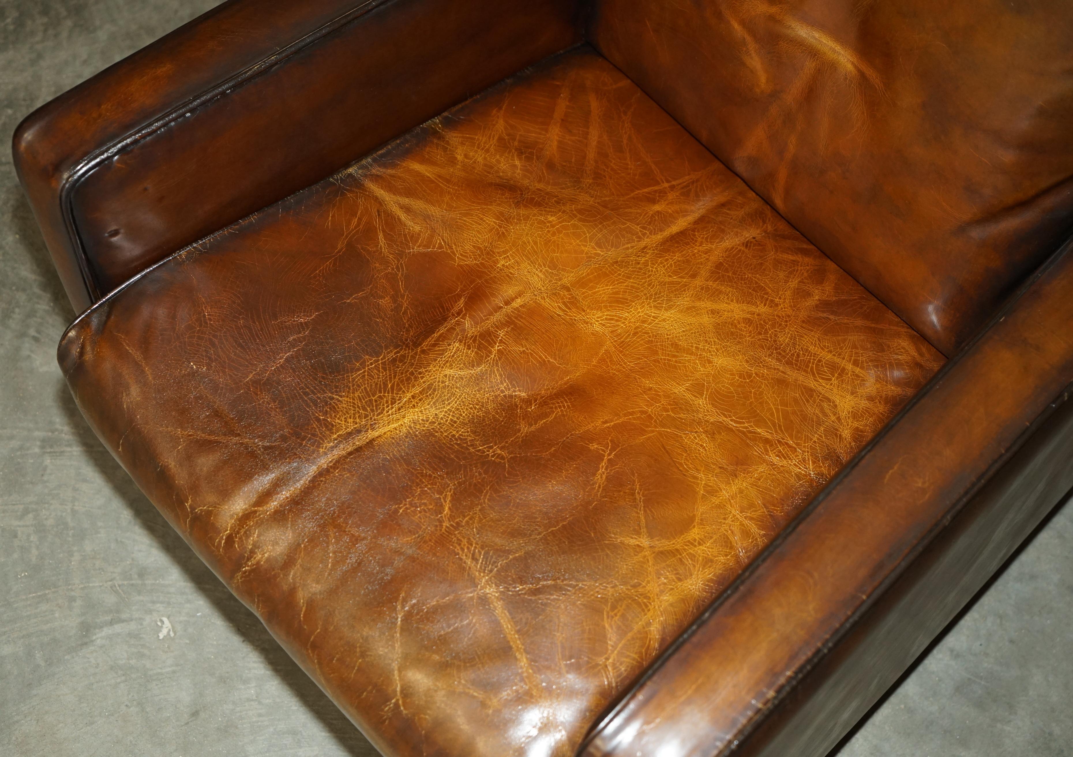 20ième siècle CLUB ARMCHAIR LOVELY PATINA EN CUIR BRUN NATUZZI entièrement restauré et teinté à la main CiGAR en vente