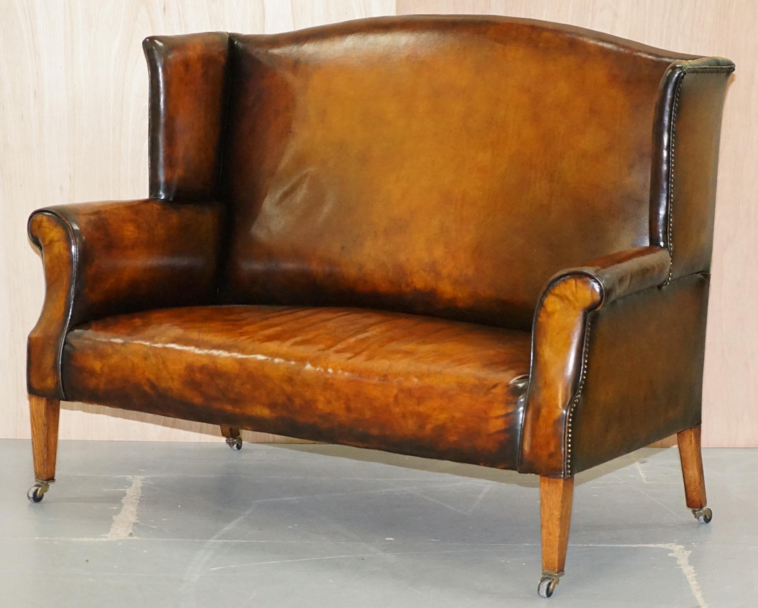 brown leather banquette