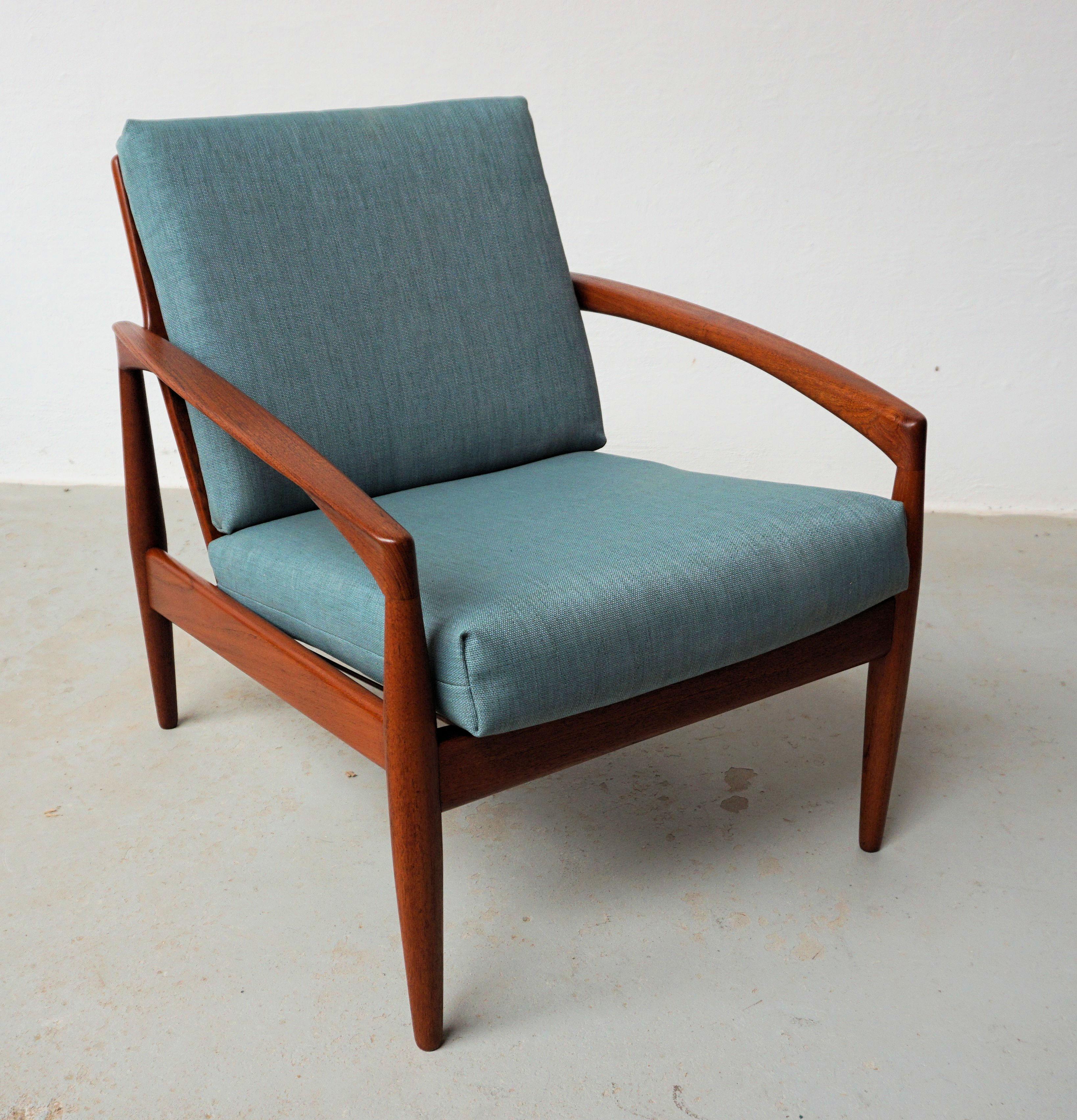 Sedia da salotto Kai Kristiansen in teak con coltelli di carta completamente restaurata e personalizzabile in vendita 3