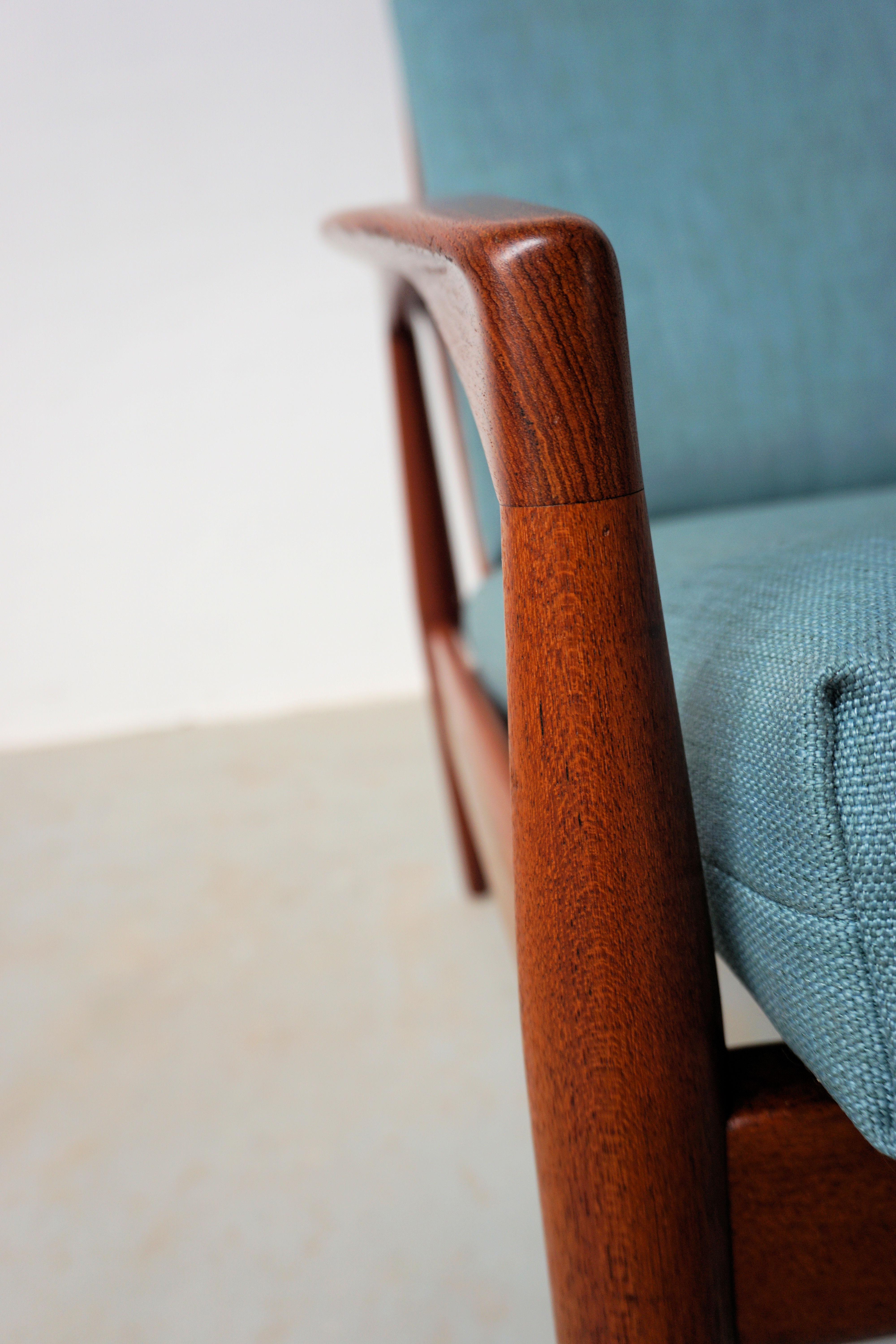 Sedia da salotto Kai Kristiansen in teak con coltelli di carta completamente restaurata e personalizzabile in vendita 4