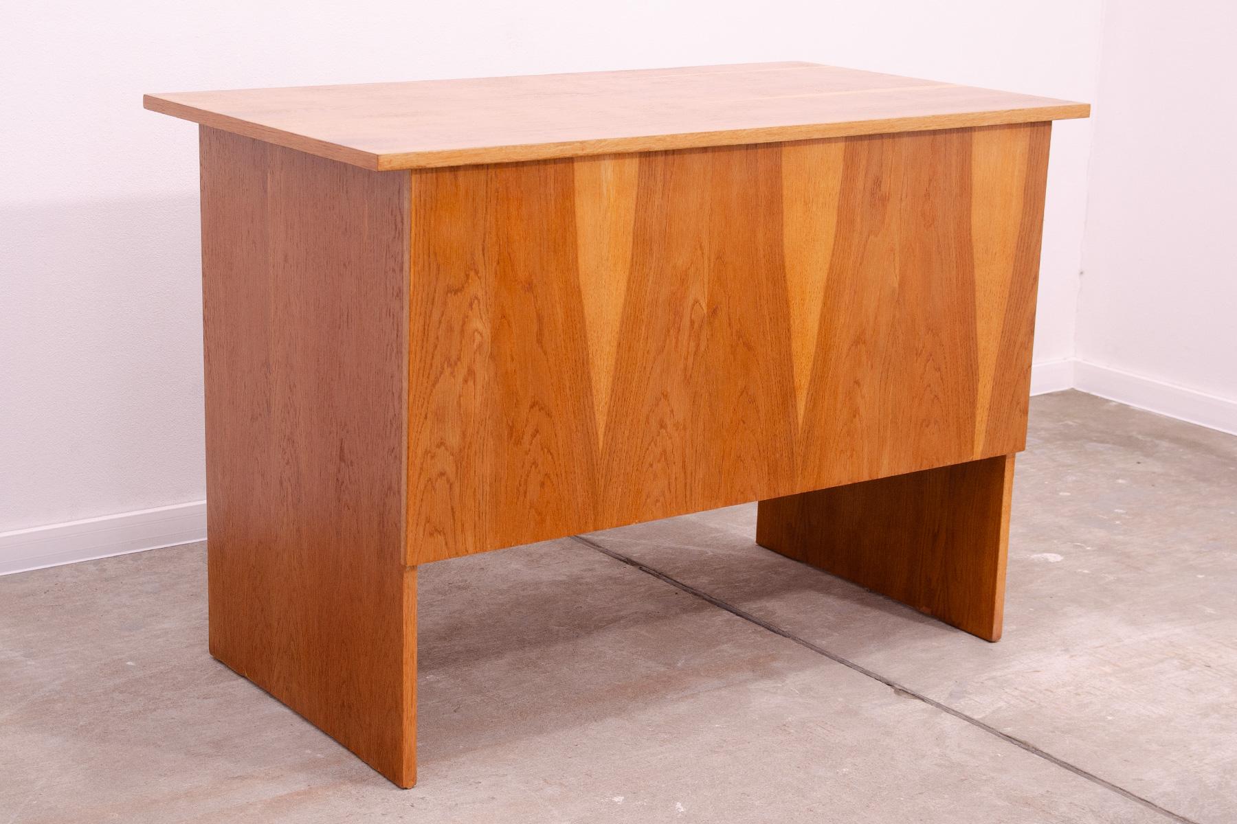 Fully restored mid century ladies writing desk, 1970´s, Czechoslovakia For Sale 8