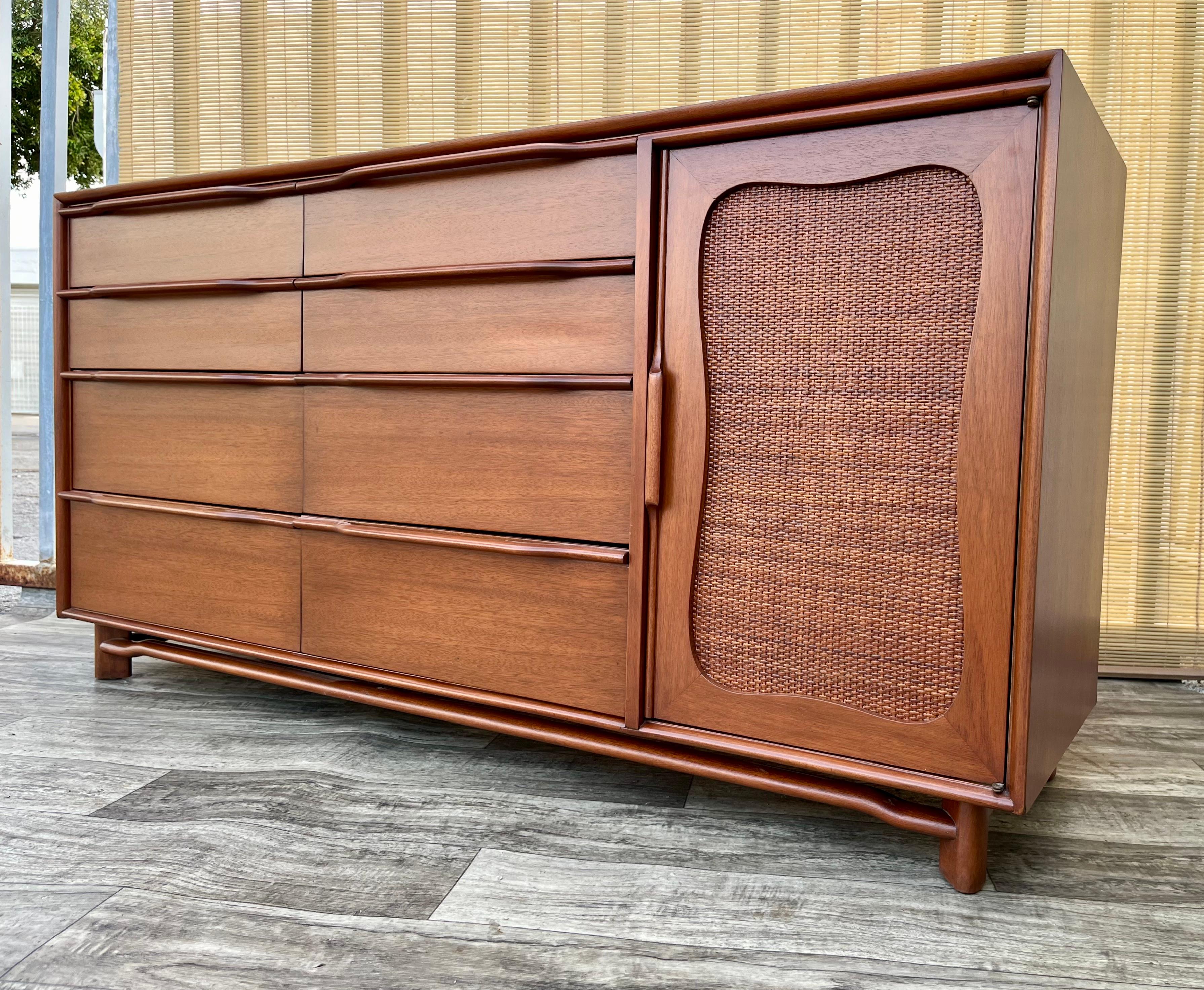 Fully Refinished Mid Century Modern Dresser by Hickory Manufacturing Company. For Sale 8