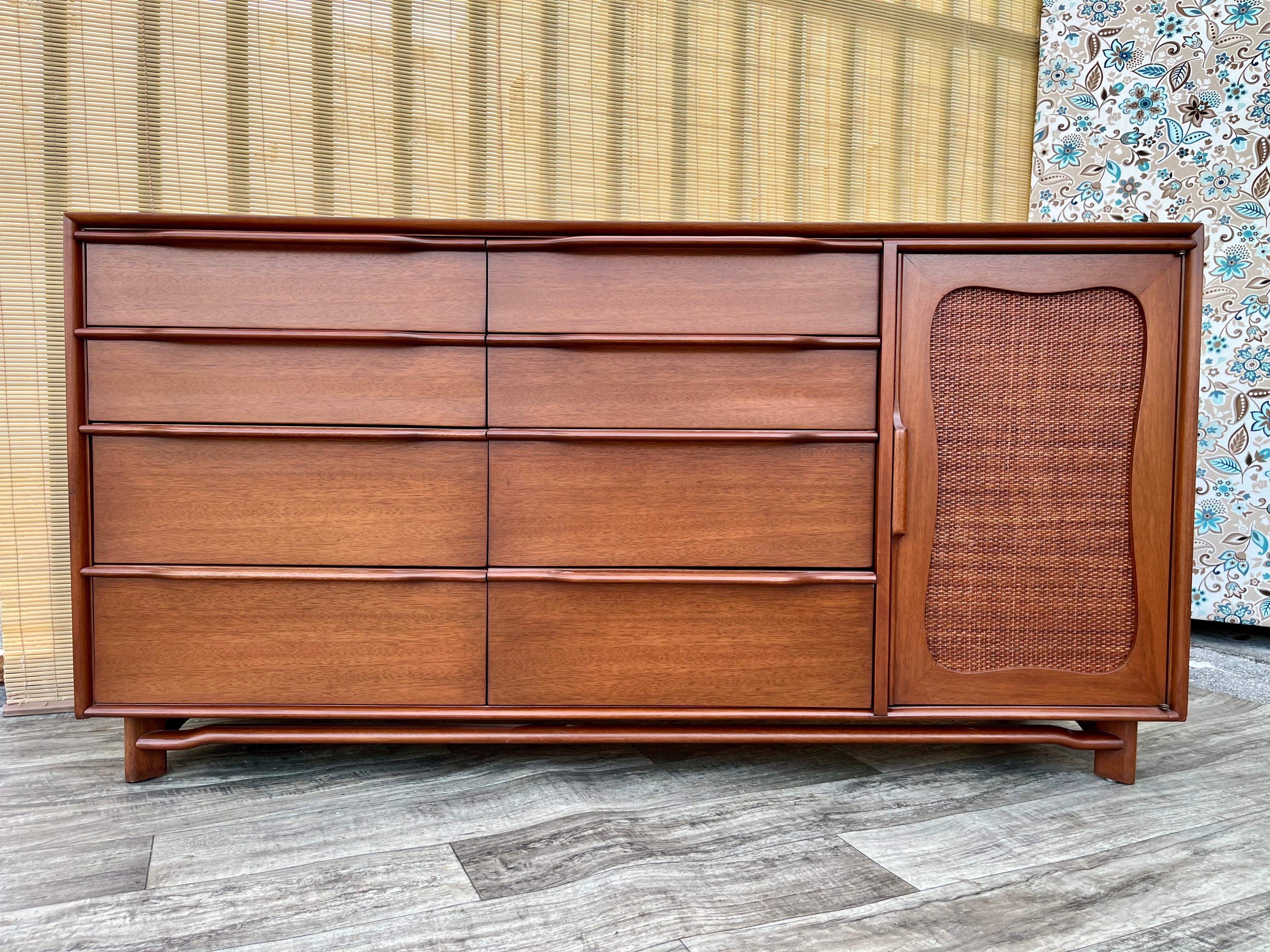 Fully Refinished Mid Century Modern Dresser by Hickory Manufacturing Company. For Sale 9