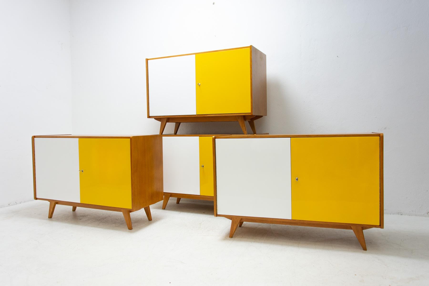 Fully Restored Mid Century Sideboard U-450 by Jiří Jiroutek, 1960's, Czech For Sale 7