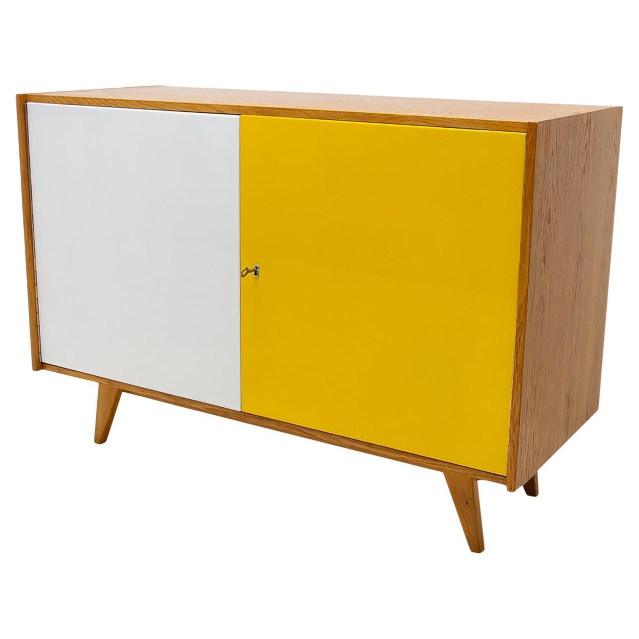 Fully Restored Midcentury Sideboard U-450 by Jiří Jiroutek, 1960s, Czech For Sale