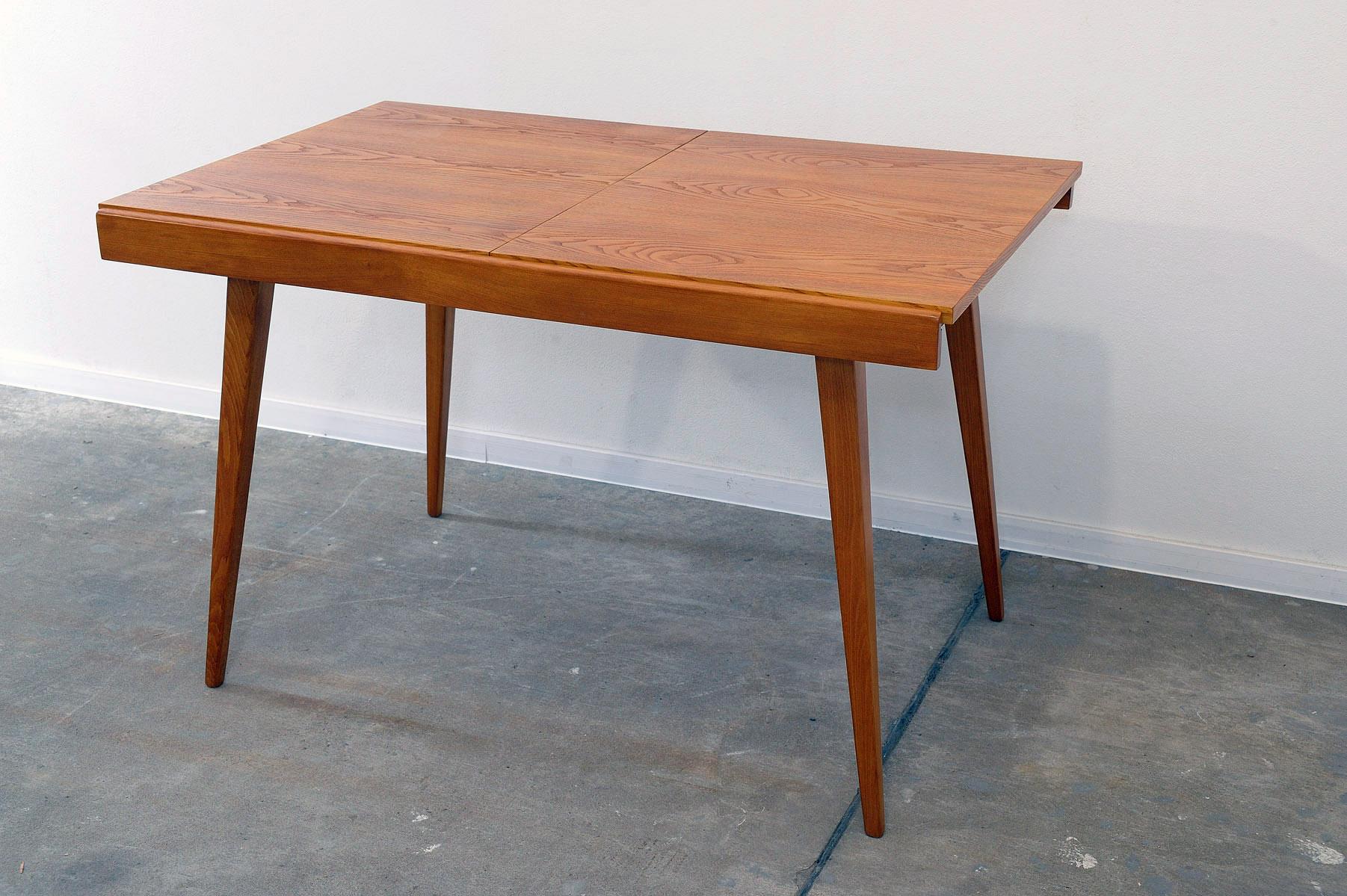  Fully restored midcentury folding dining table by František Jirák, 1970´s In Excellent Condition For Sale In Prague 8, CZ