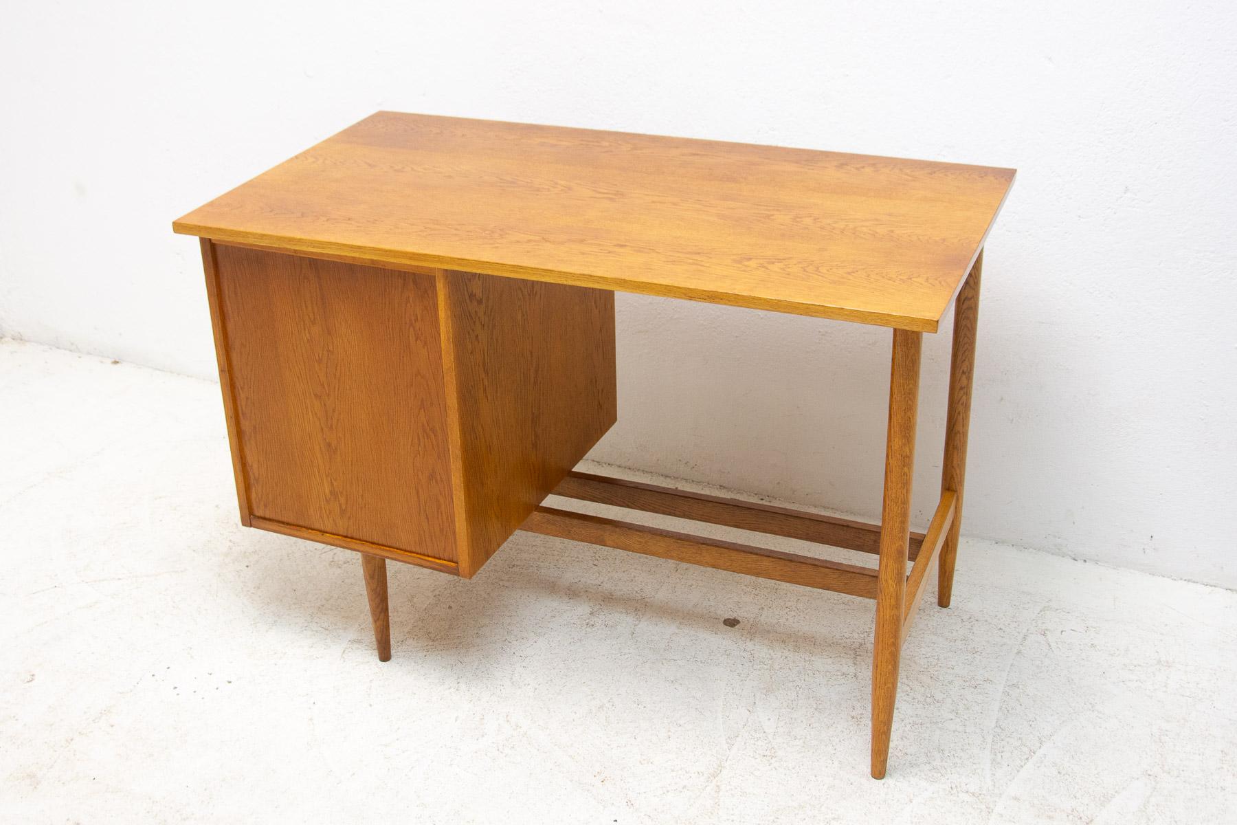 Fully restored midcentury writing Desk, 1960's, Czechoslovakia For Sale 14