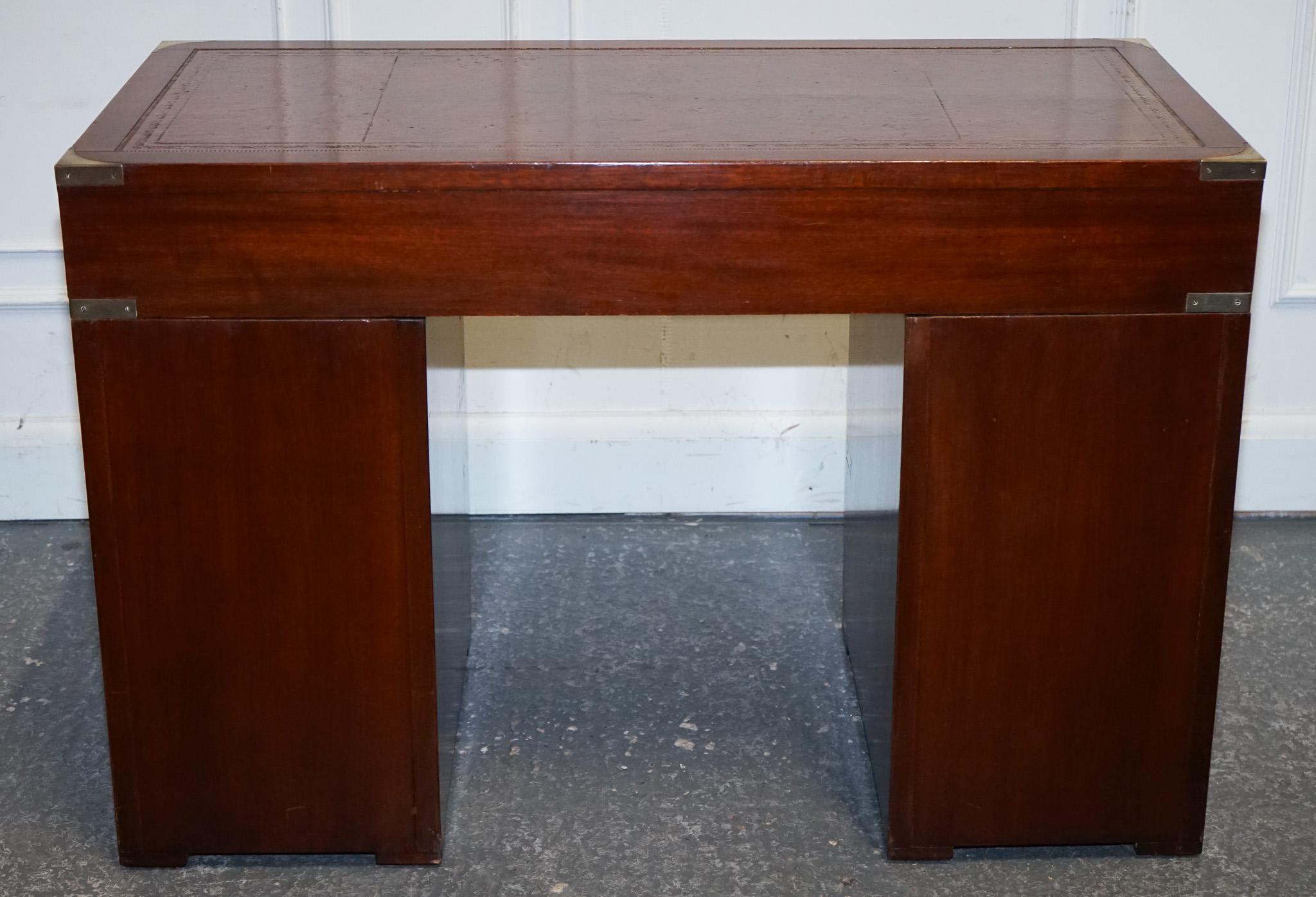 FULLY RESTORED MILITARY CAMPAIGN TWiN PEDESTAL DESK BROWN LEATHER TOP For Sale 9