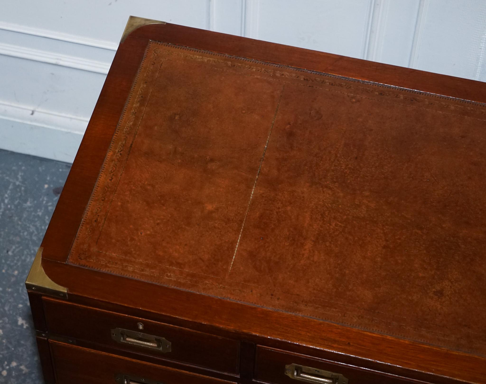 FULLY RESTORED MILITARY CAMPAIGN TWiN PEDESTAL DESK BROWN LEATHER TOP For Sale 2