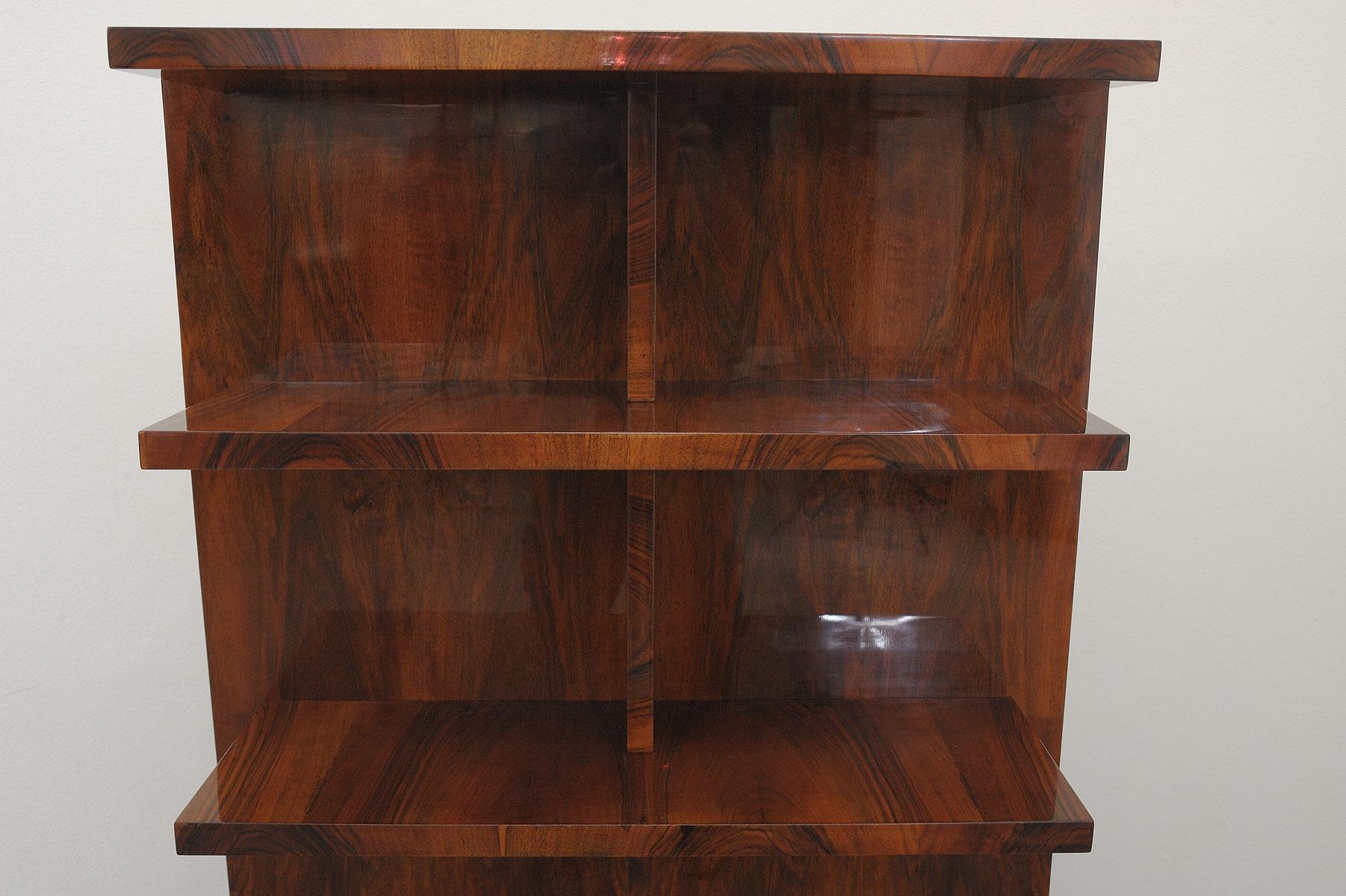 Fully restored modernist Wall shelf or bookcase, Czechoslovakia, 1930s For Sale 2