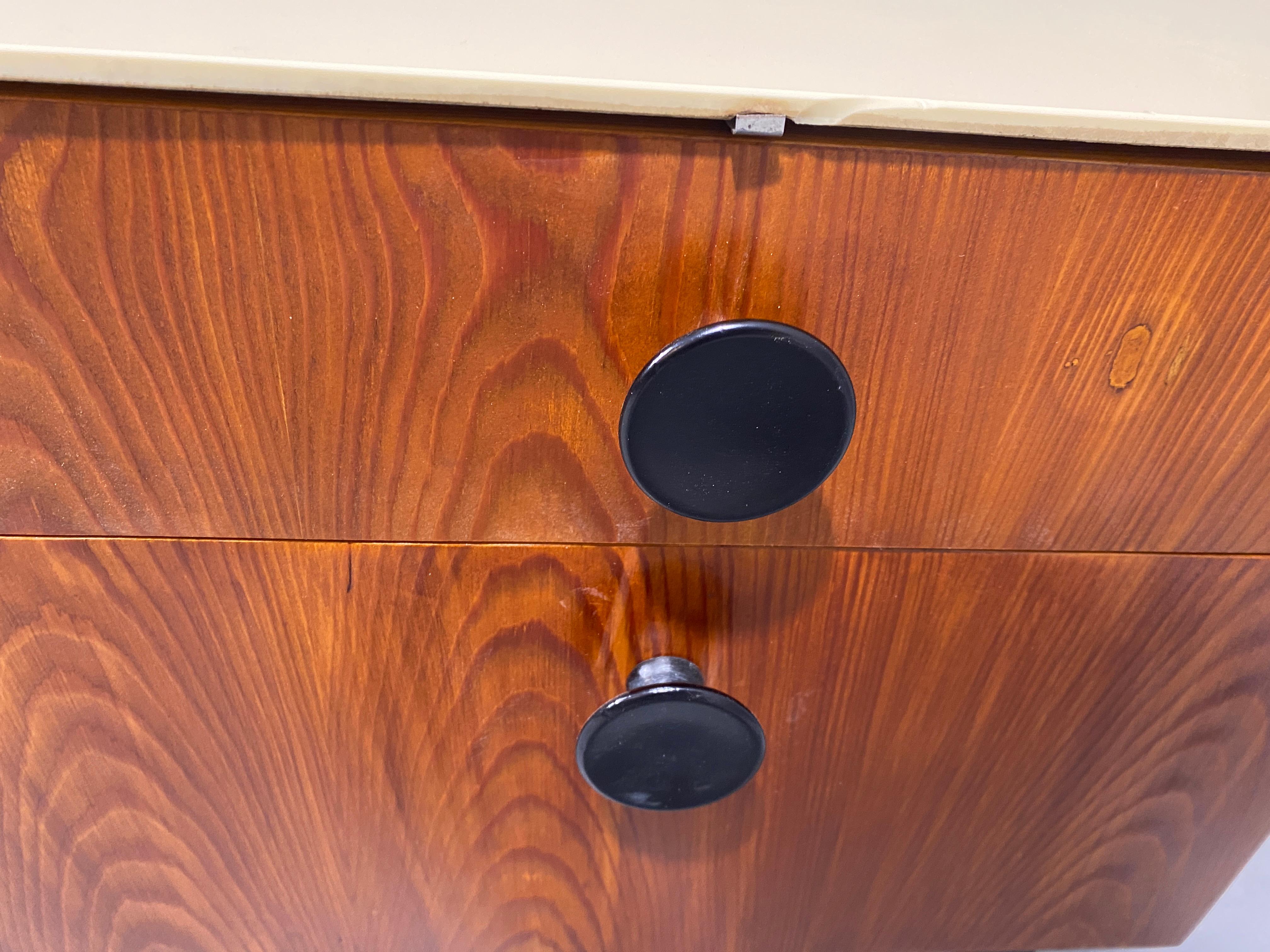 Fully restored night stands by Jindřich Halabala for ÚP Závody, 1950´s, Czech. For Sale 7