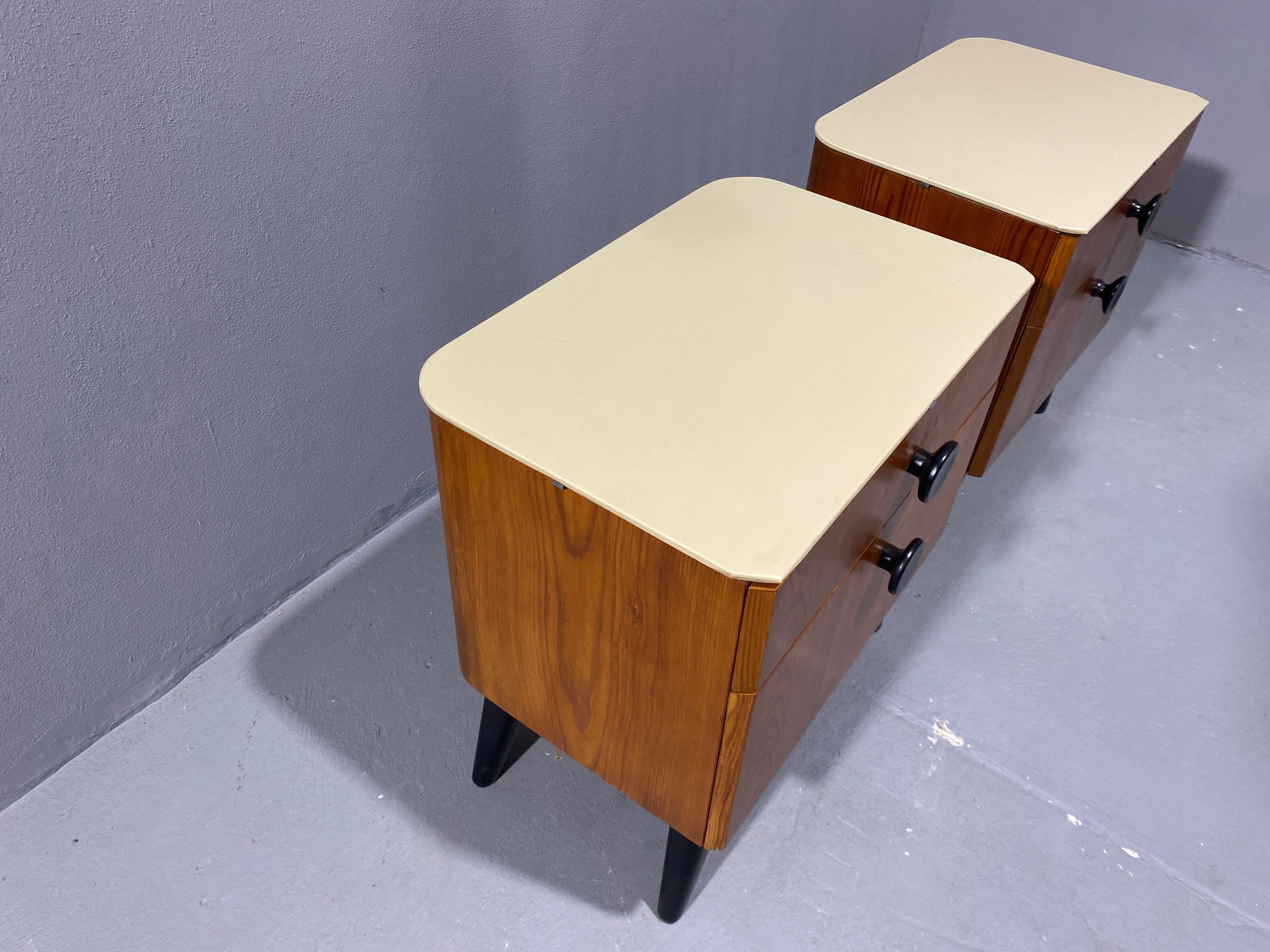 Fully restored night stands by Jindřich Halabala for ÚP Závody, 1950´s, Czech. For Sale 1