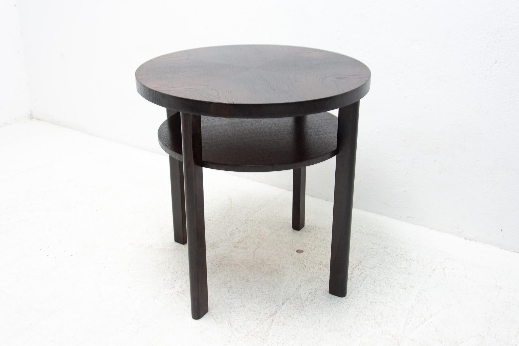 Fully Restored Oak Coffee Table, 1950´S, Czechoslovakia For Sale 1