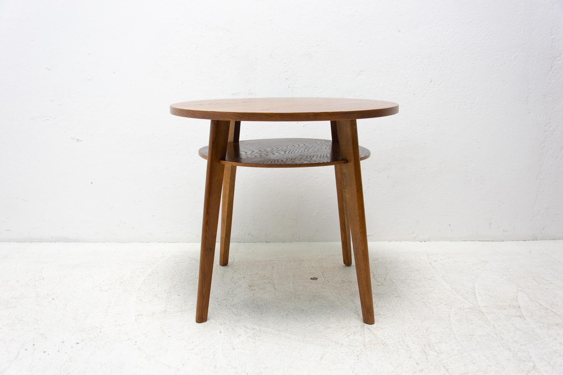 Fully Restored Oak Coffee Table, Czechoslovakia, 1960´s For Sale 7