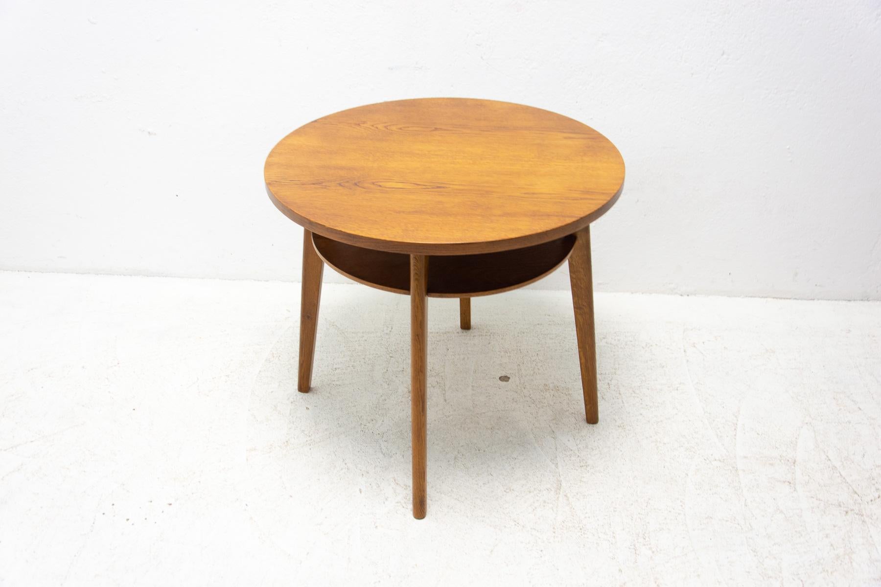 20th Century Fully Restored Oak Coffee Table, Czechoslovakia, 1960´s For Sale