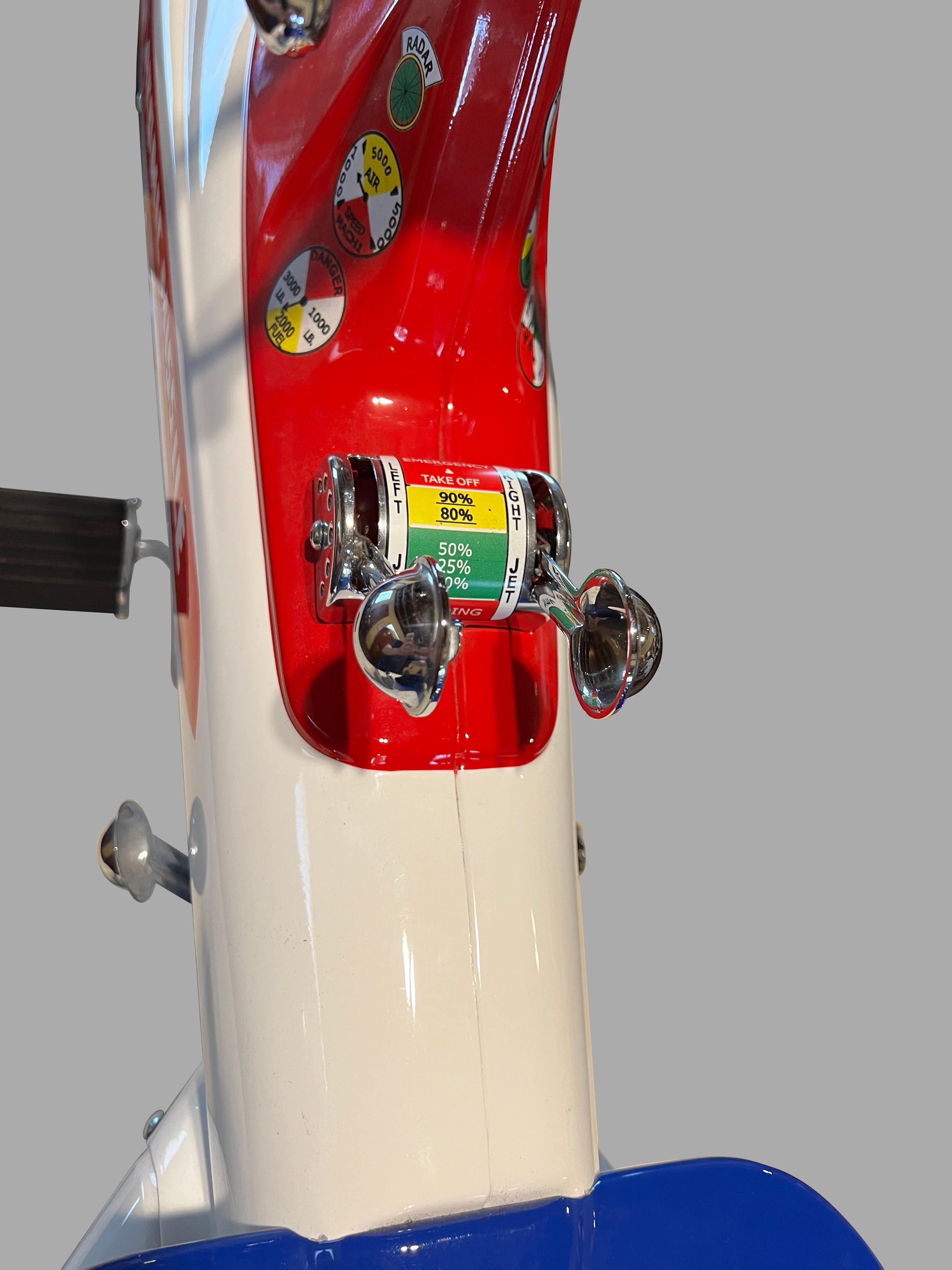 Voiture à pédales Murray Atomic Missile entièrement restaurée Circa 1960 en vente 3