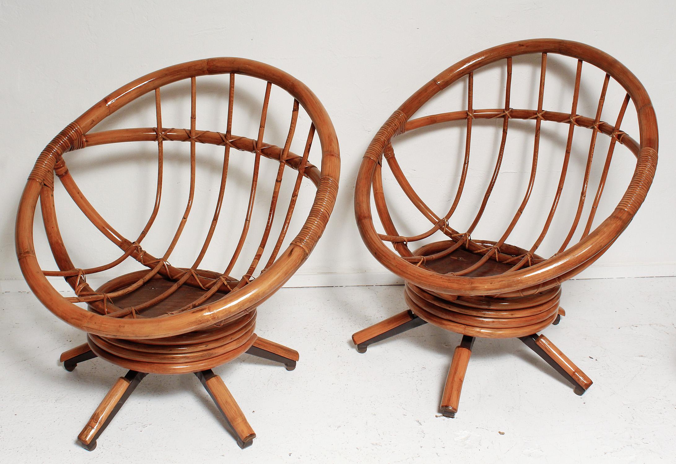 Fully Restored Pair of Bamboo Swivel Chairs, American, circa 1960 In Good Condition In North Miami, FL