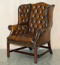 FULLY RESTORED PAIR OF HAND DYED BROWN LEATHER CHESTERFiELD WINGBACK ARMCHAIRS