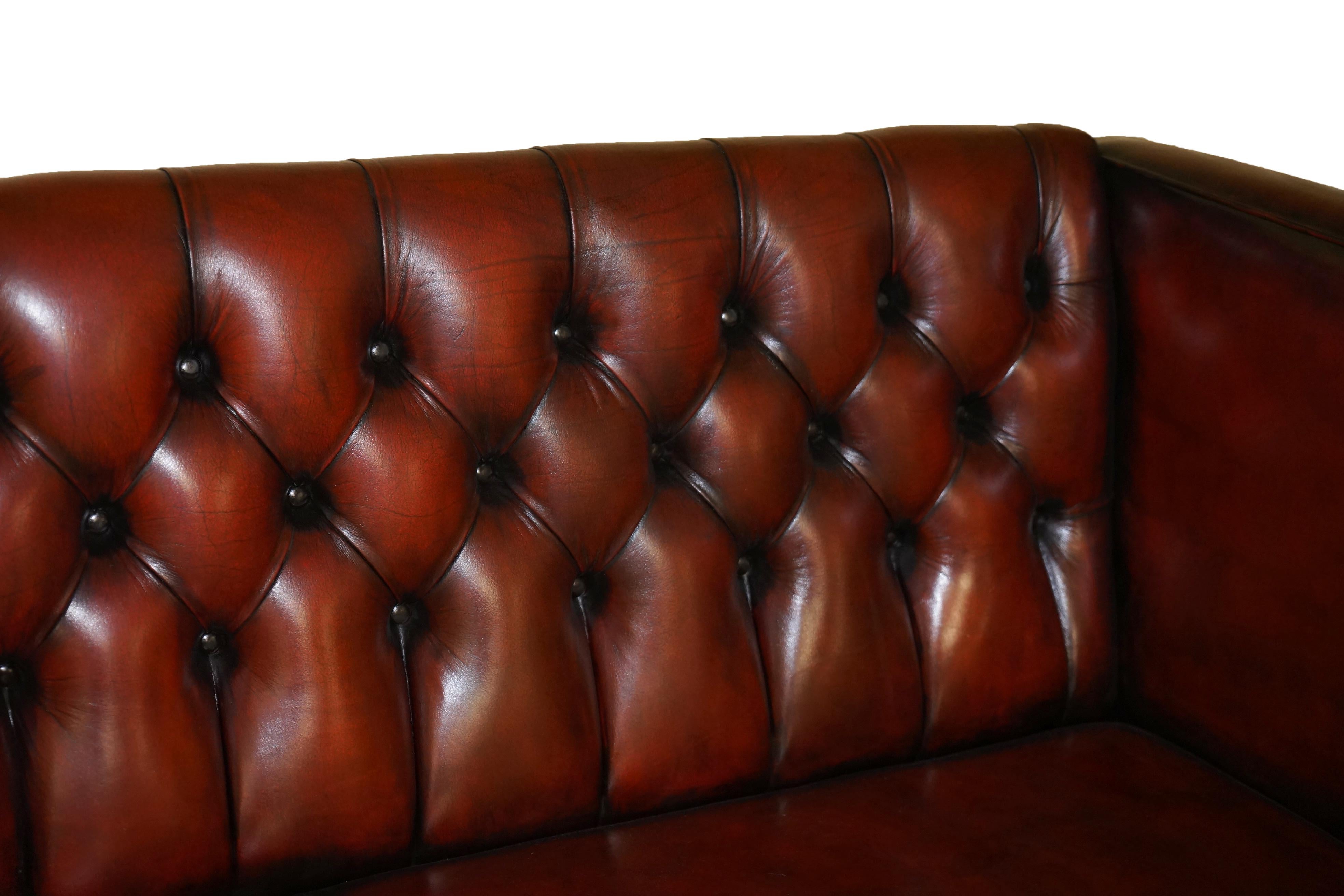 Fully Restored Pair of Huge 4-5 Seat Each Chesterfield Brown Leather Bench Sofas For Sale 4